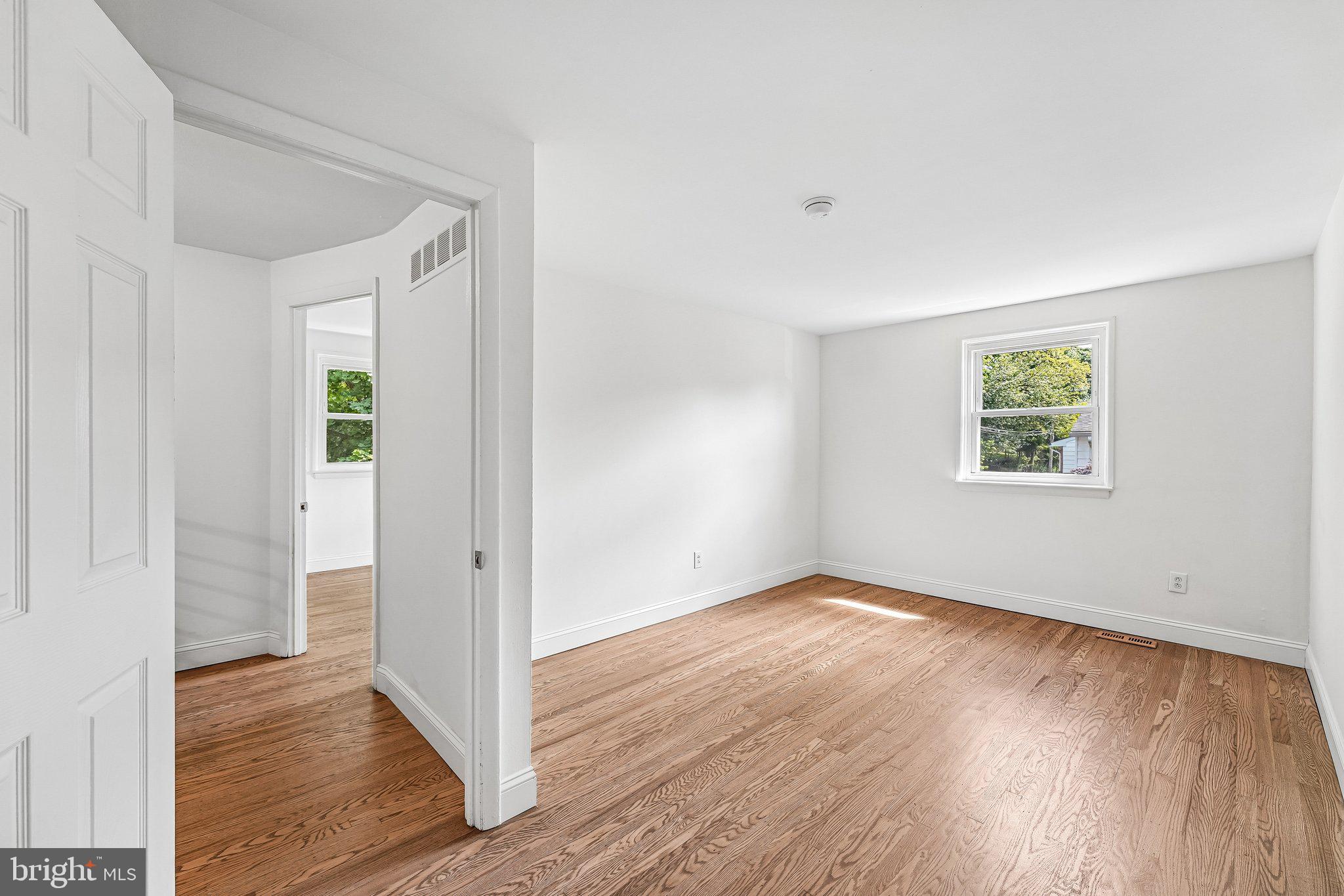 COLONIAL MEWS - Residential