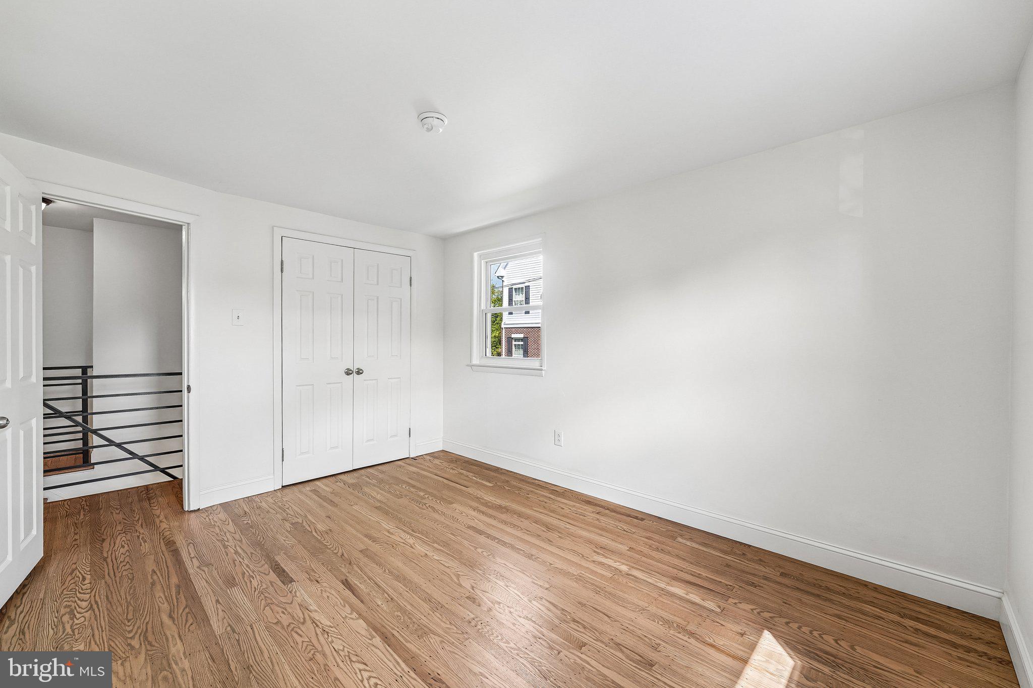 COLONIAL MEWS - Residential