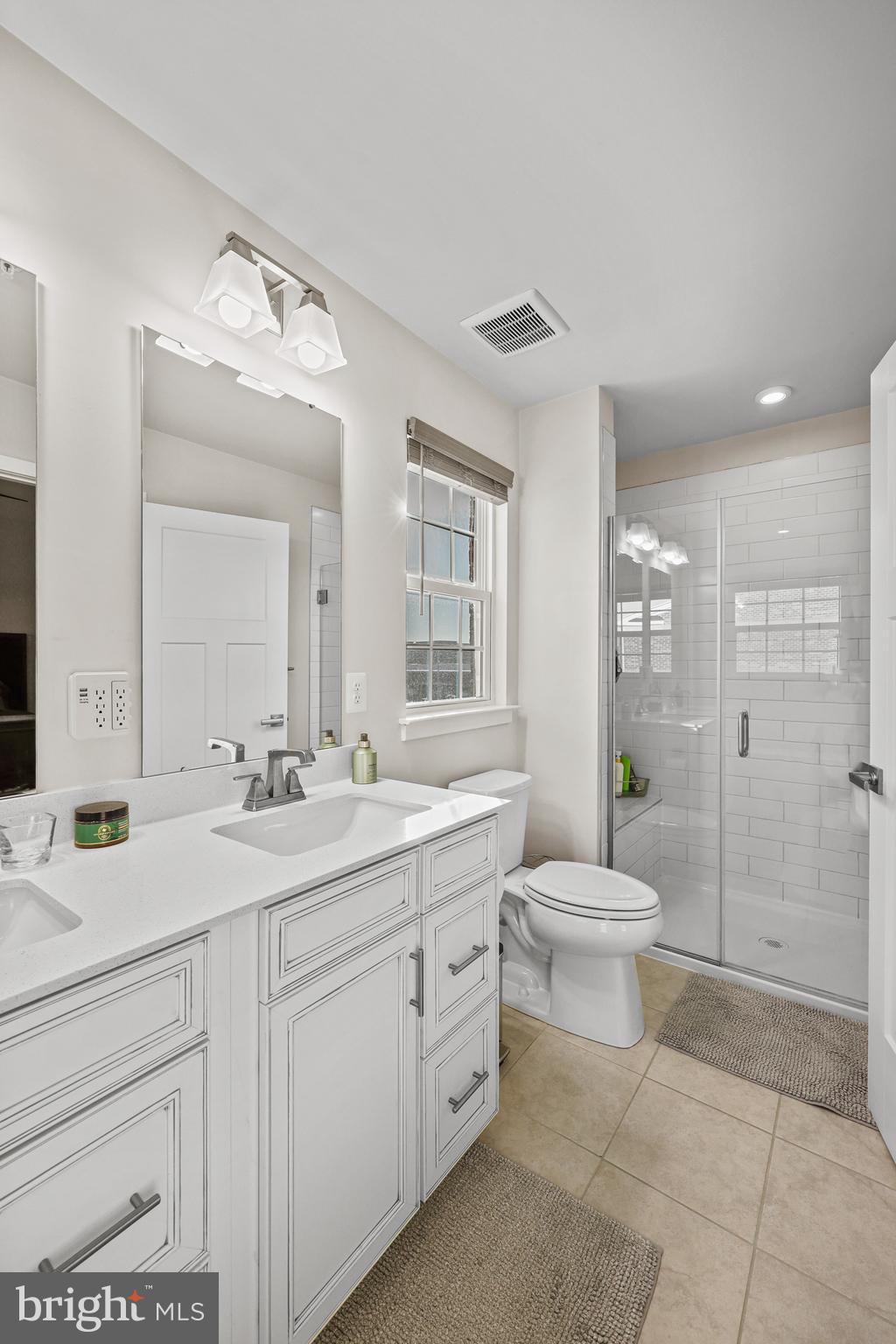 GREENLEIGH AT CROSSROADS - Residential Lease