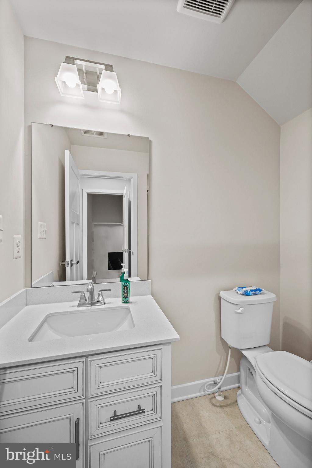 GREENLEIGH AT CROSSROADS - Residential Lease