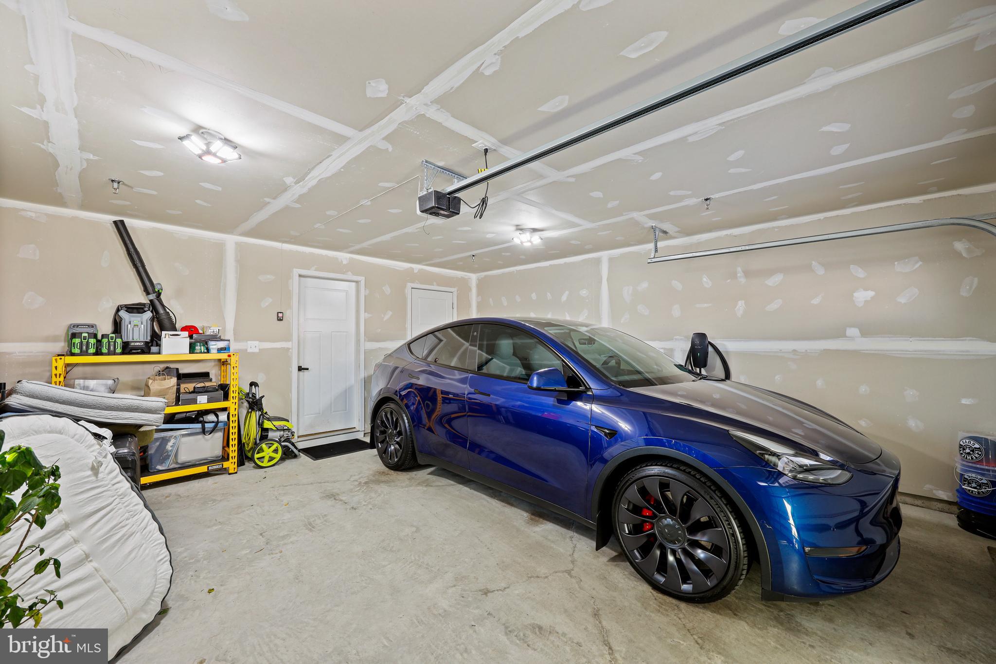 GREENLEIGH AT CROSSROADS - Residential Lease