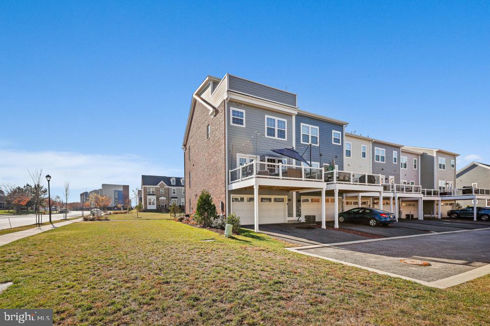 GREENLEIGH AT CROSSROADS - Residential Lease