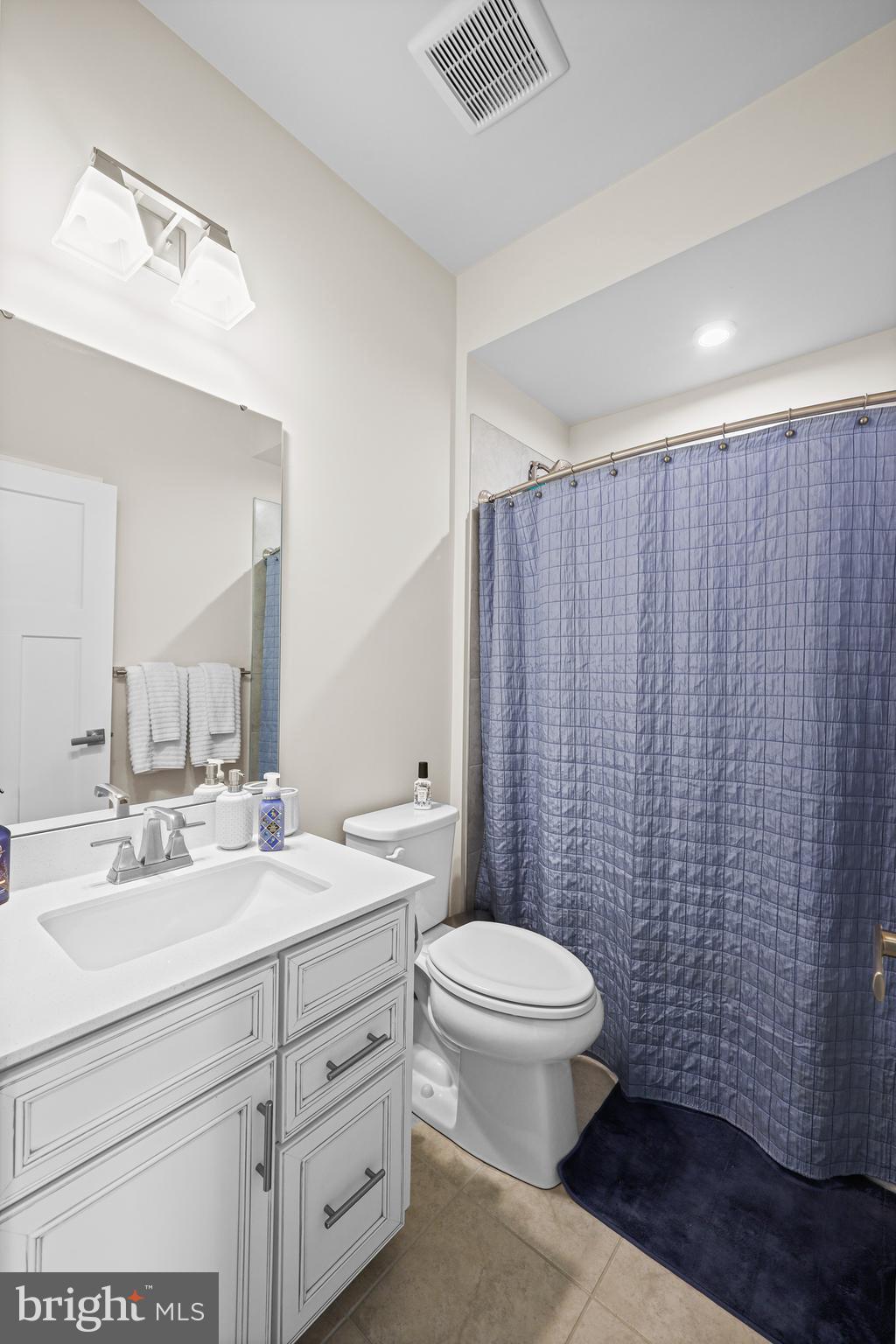 GREENLEIGH AT CROSSROADS - Residential Lease