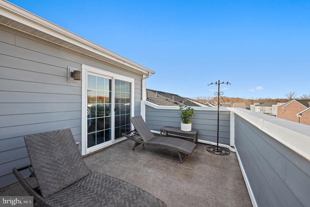 GREENLEIGH AT CROSSROADS - Residential Lease