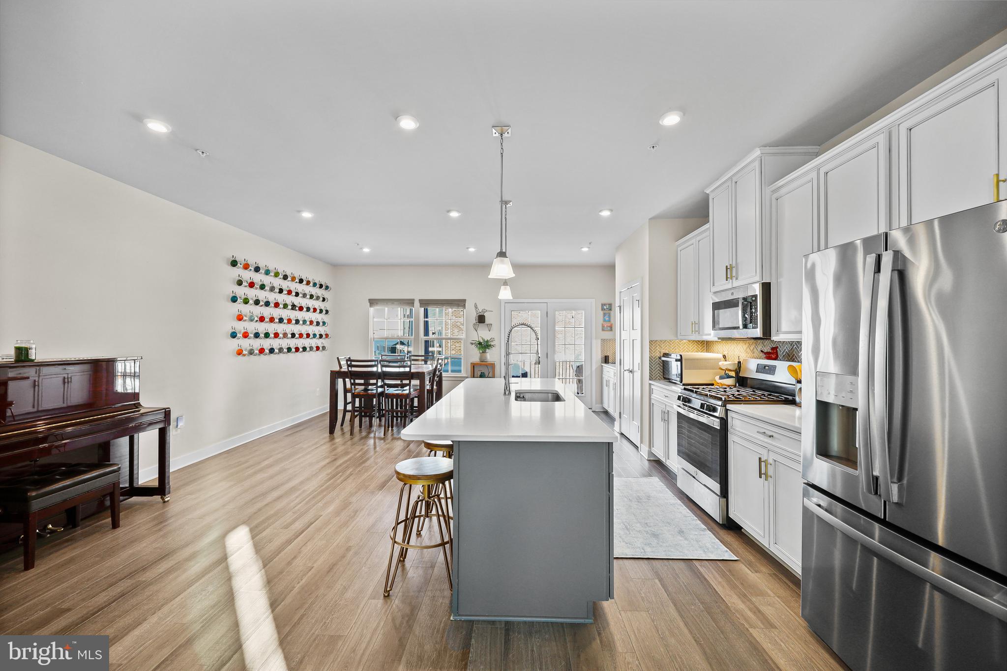 GREENLEIGH AT CROSSROADS - Residential Lease