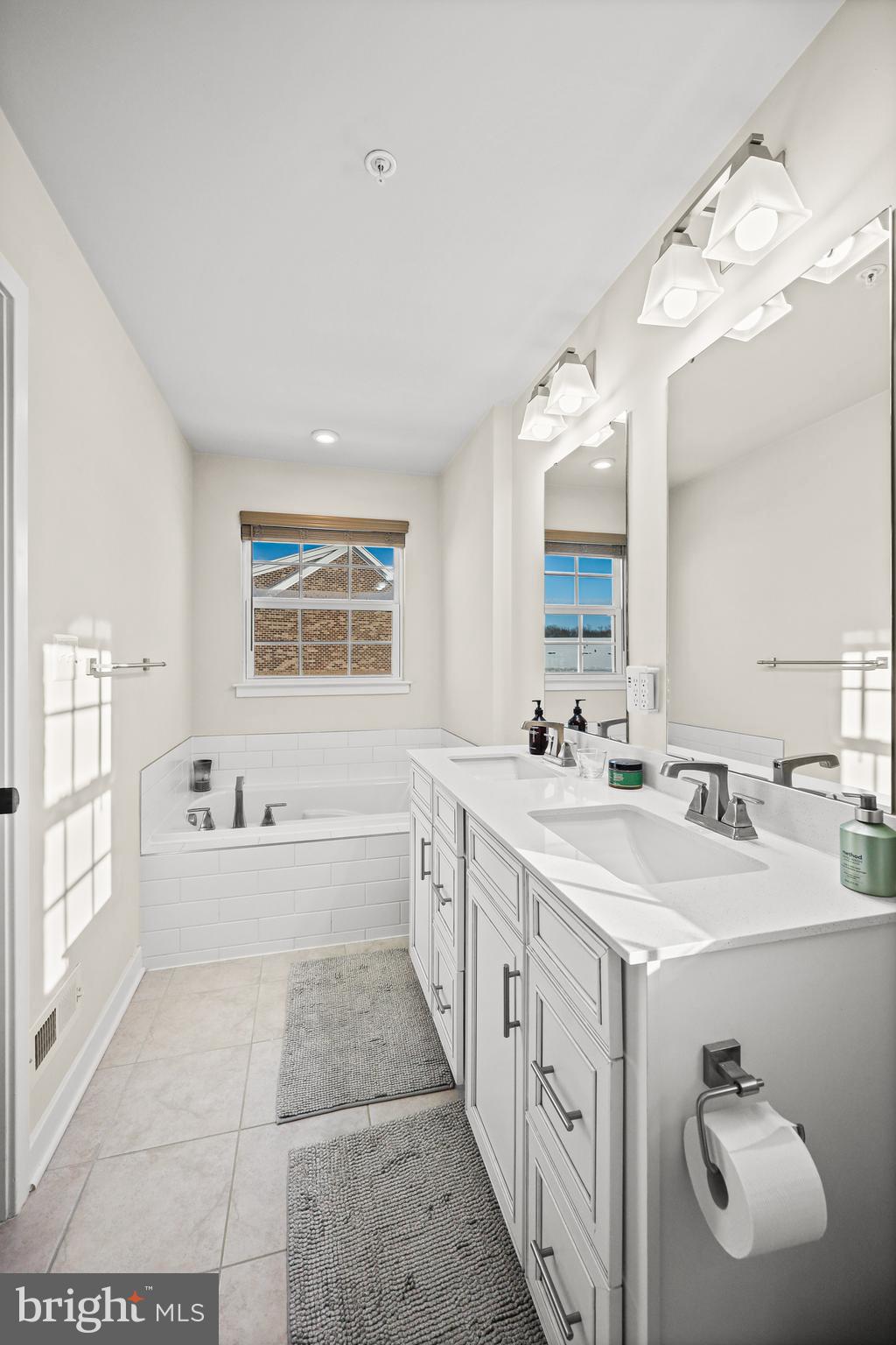 GREENLEIGH AT CROSSROADS - Residential Lease