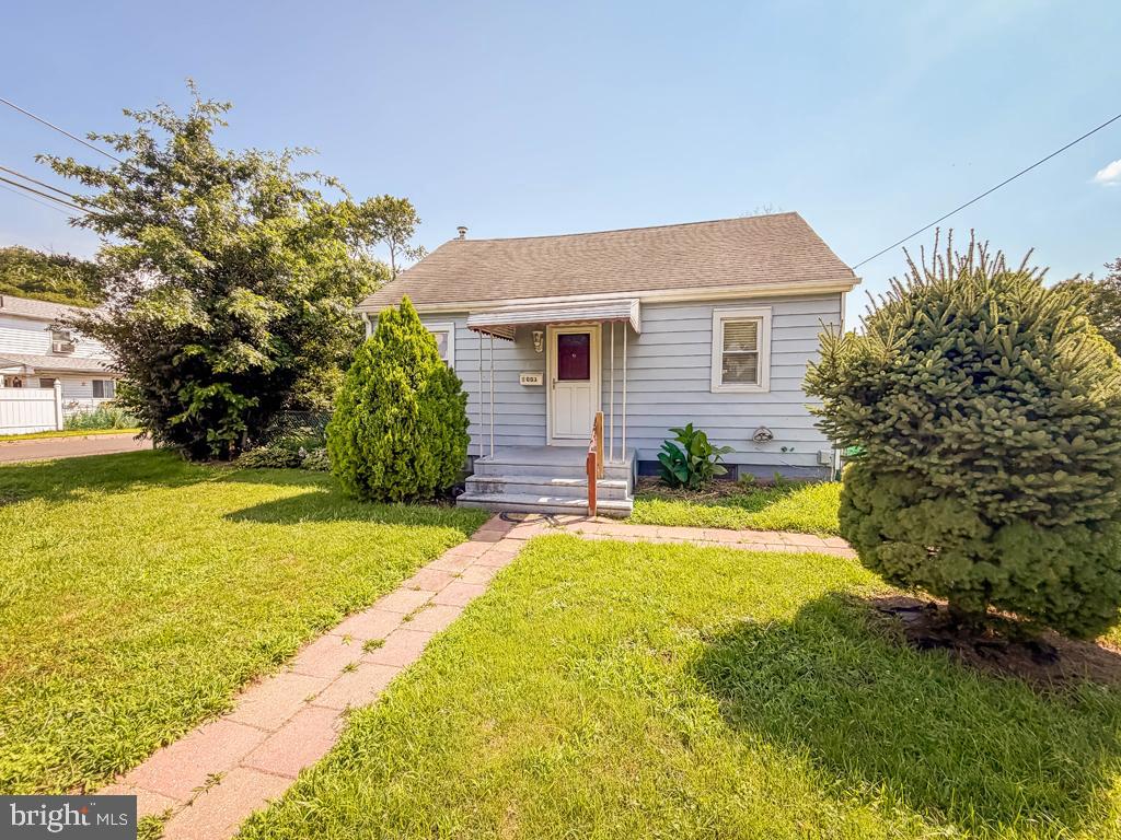 1005 THIRD AVENUE