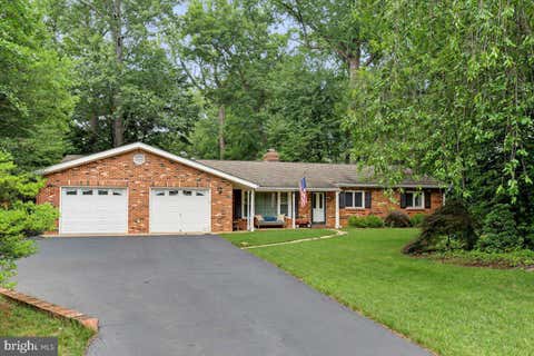 Photo of 12410 Castner Court, FAIRFAX, VA 22030 (MLS # VAFX2331962)