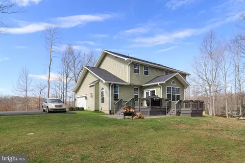4420 Grouse Pointe Drive, Stafford, VA MLS: VAST2036340
