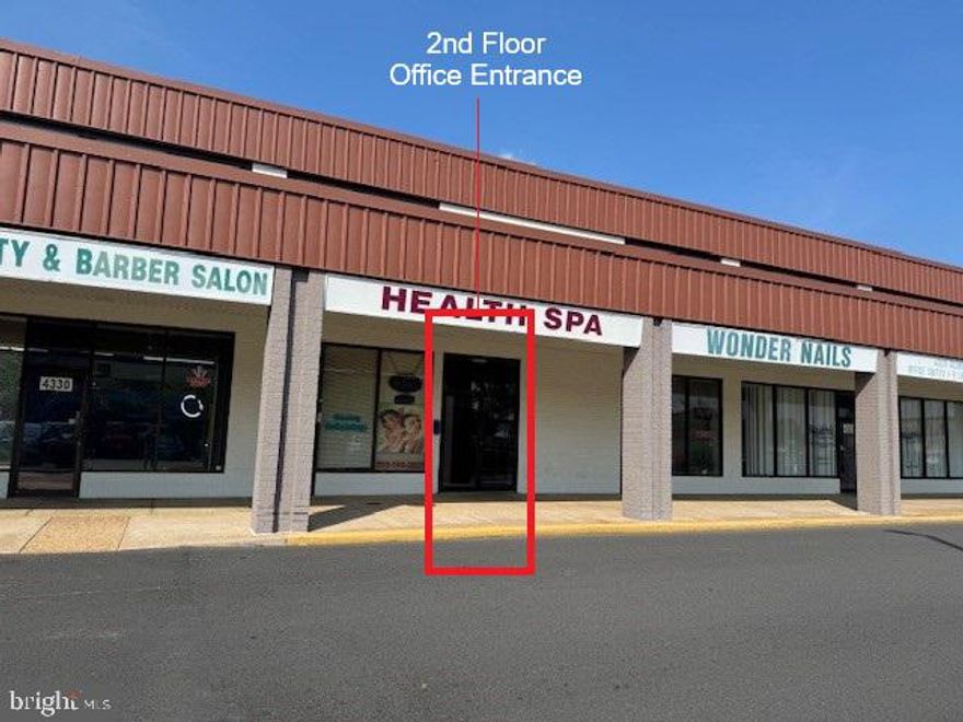 Second-floor office space is available at Glendale Plaza—an ideal size for small business owners or professionals needing space to meet with clients. The full-service lease rate includes all utilities. A secure entry system is now in place via ButterflyMX. Planned renovations include fresh paint, upgraded lighting, new carpet, and additional improvements. The shopping center is under new management. Glendale Plaza is ideally situated on Dale Boulevard in the heart of Dale City, at a signalized intersection. The property is located in a thriving residential community with over 120,000 residents within a 3 mile radius and an average household income of $150,000. Office space is positioned above a mix of national and local retailers, including Pitkin’s Ace Hardware and CVS.