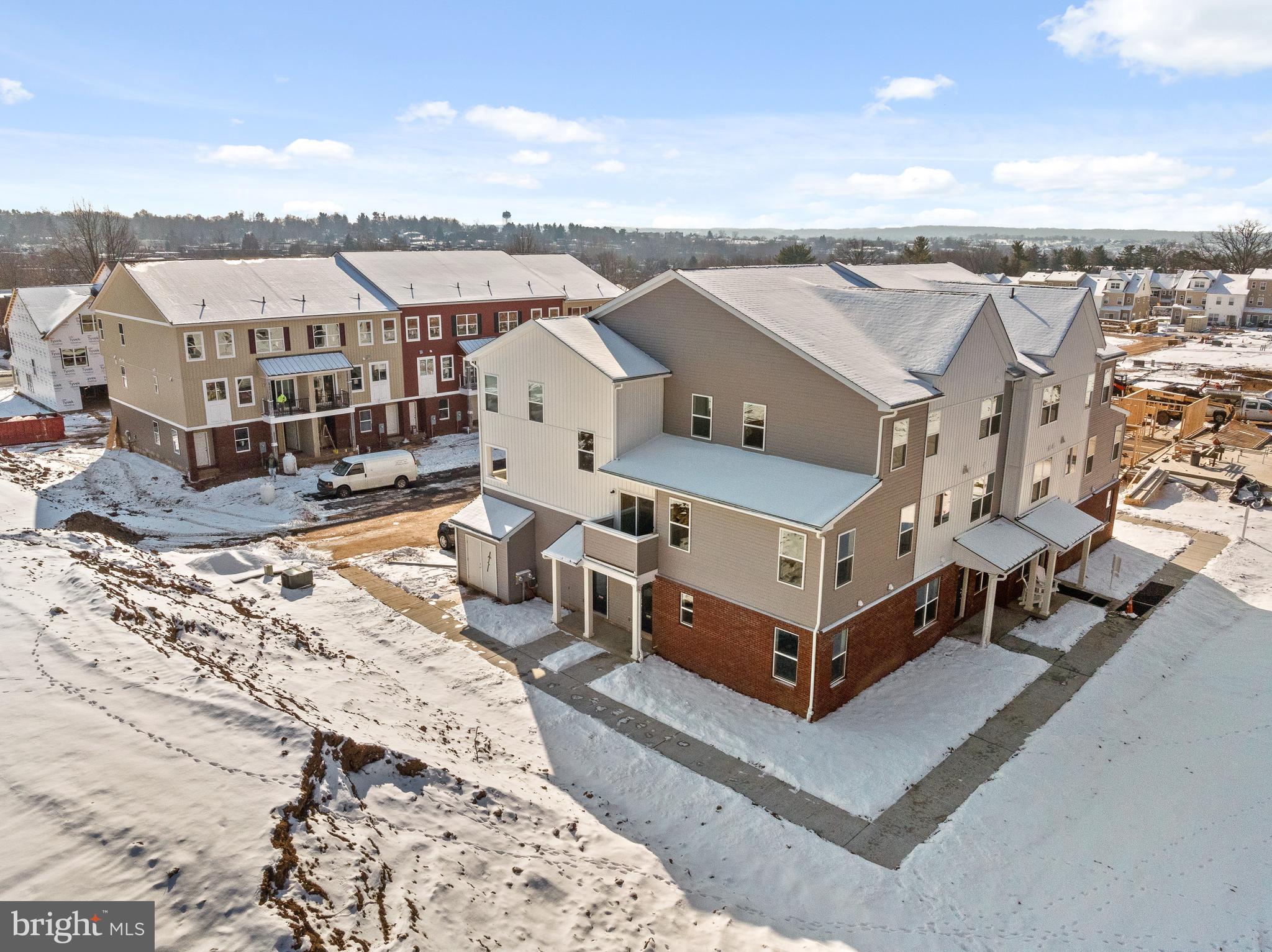 ARBOR PLACE - Residential