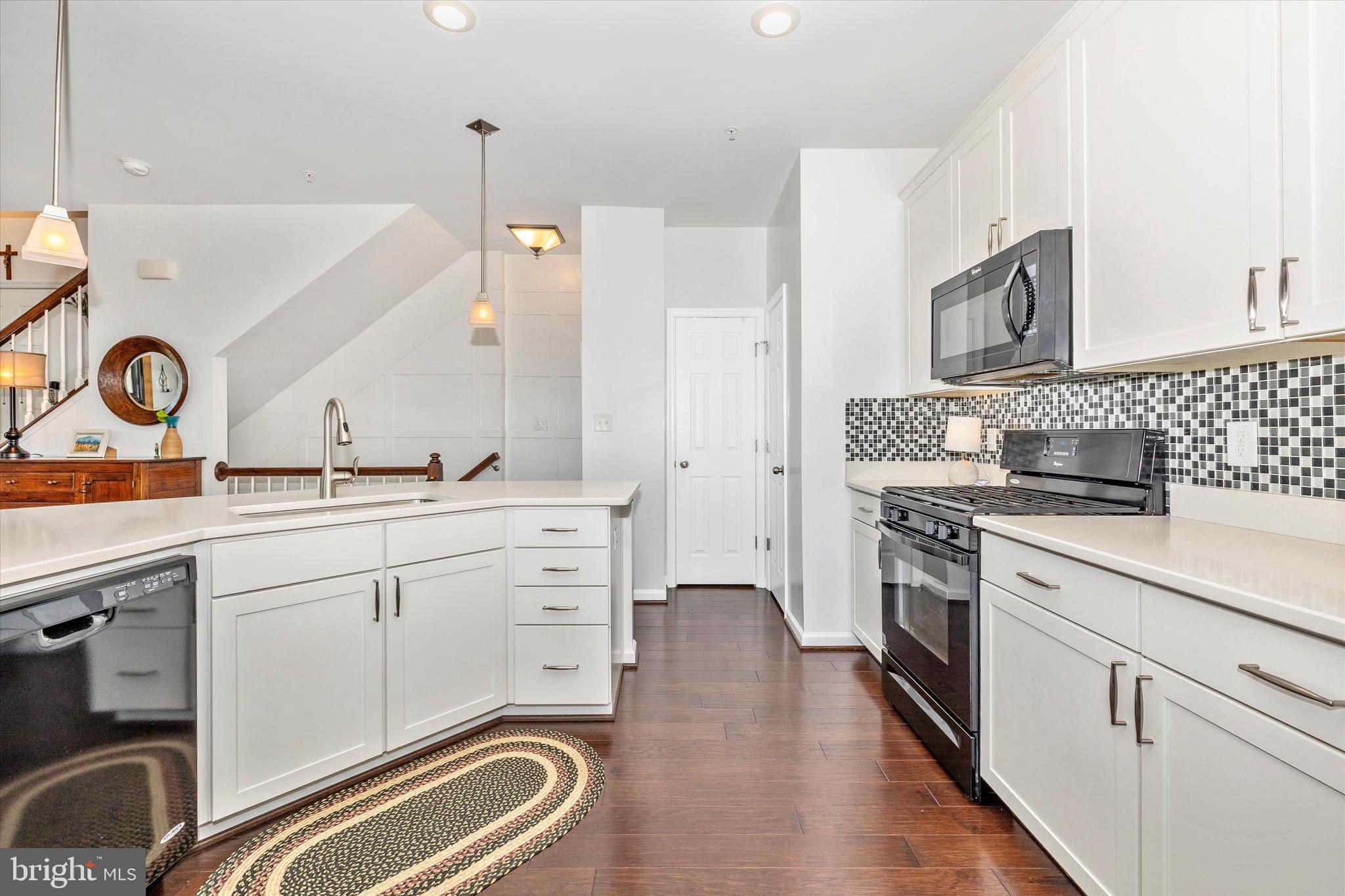 JEFFERSON PLACE - Residential