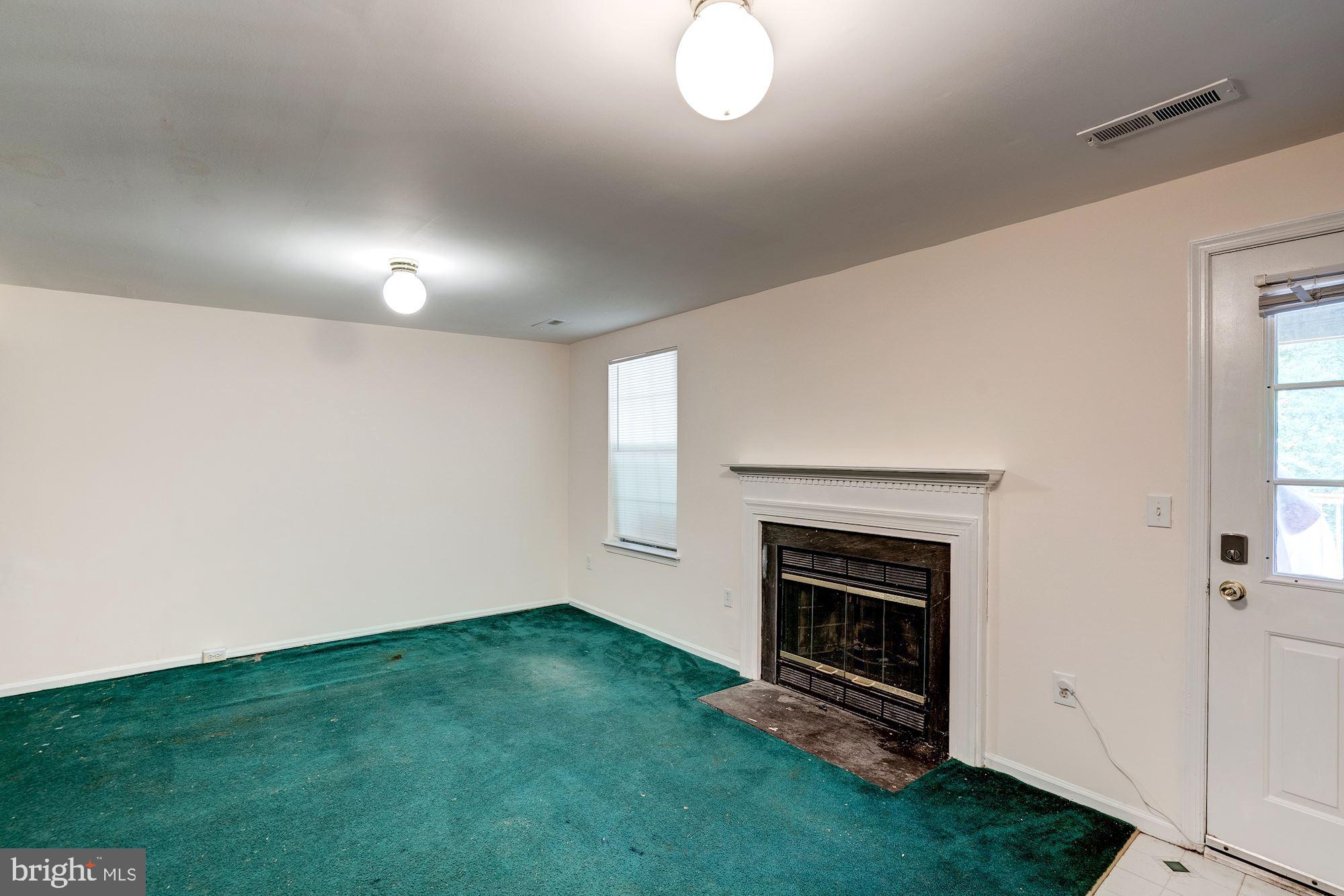 COUNTRYSIDE - Residential