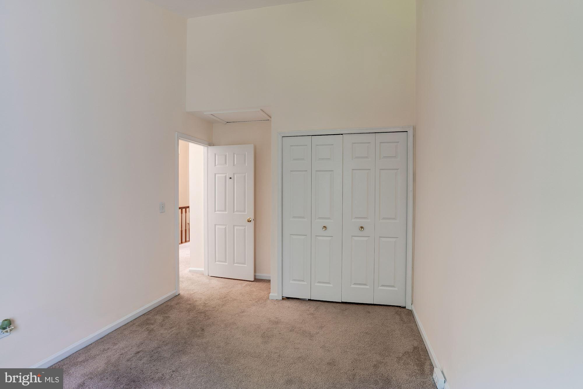 COUNTRYSIDE - Residential