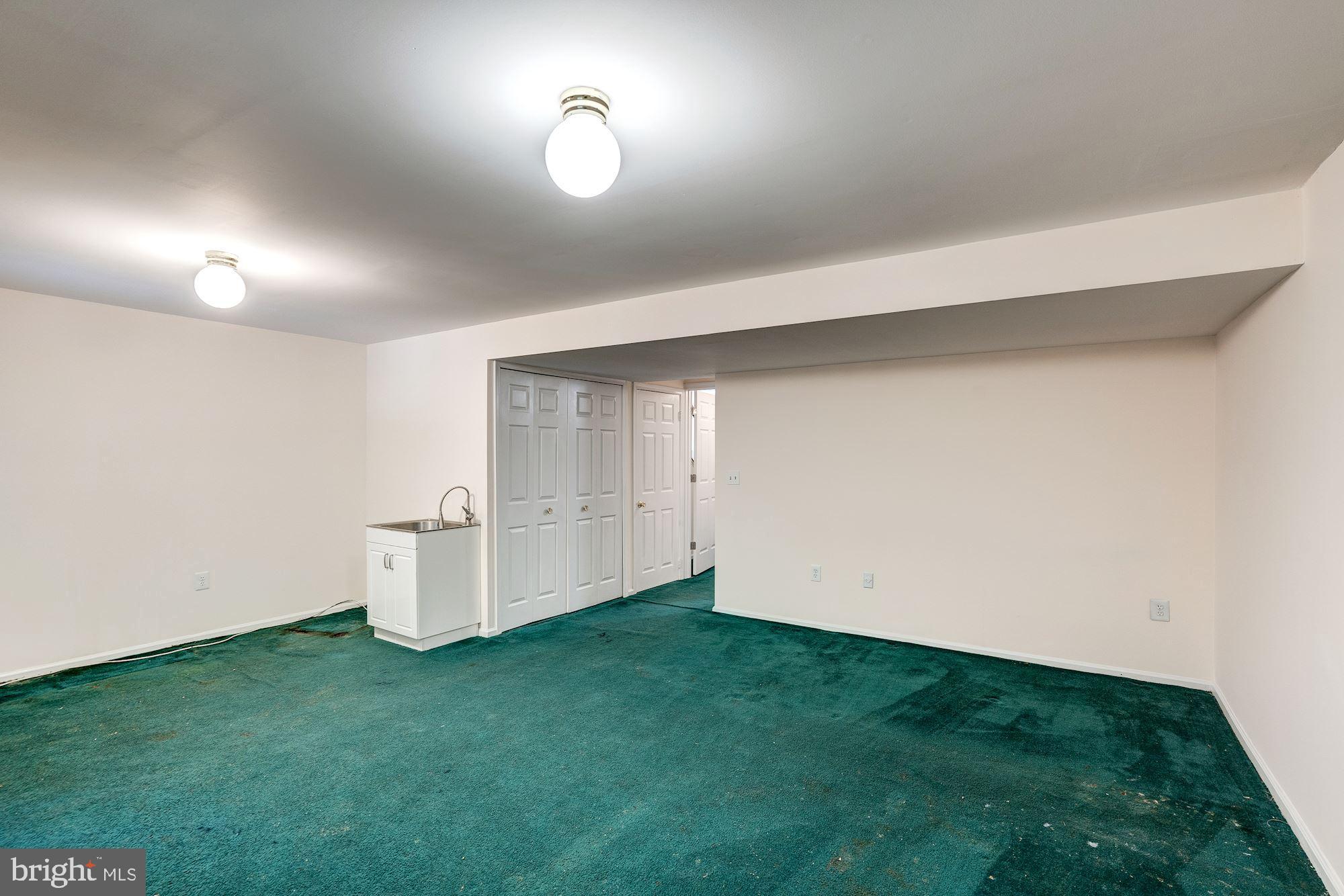 COUNTRYSIDE - Residential