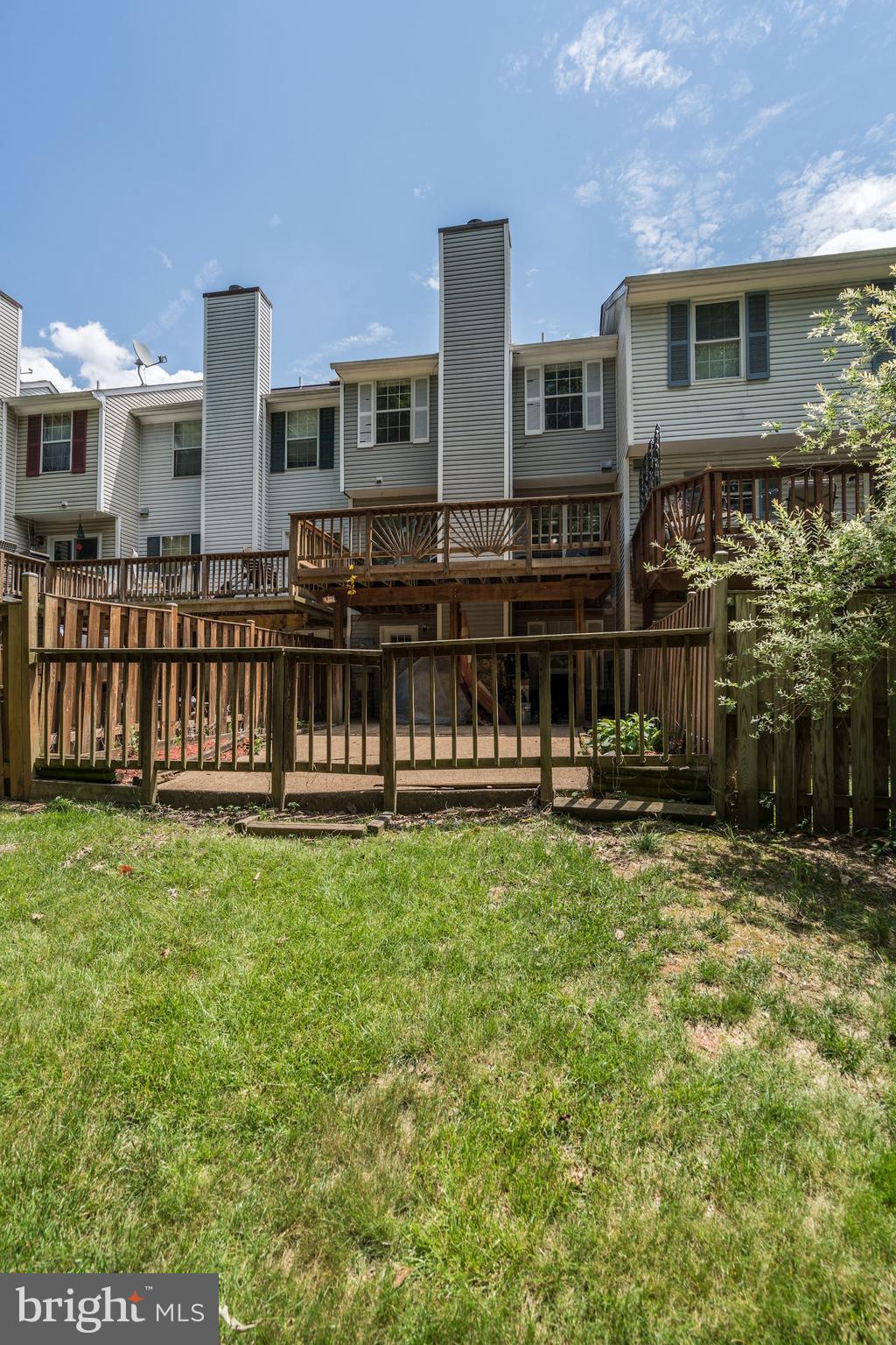 COUNTRYSIDE - Residential