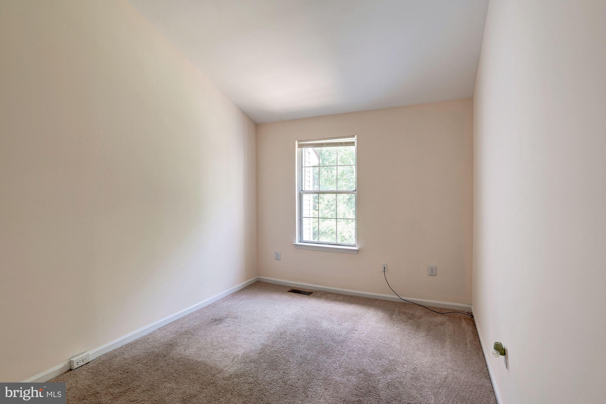 COUNTRYSIDE - Residential