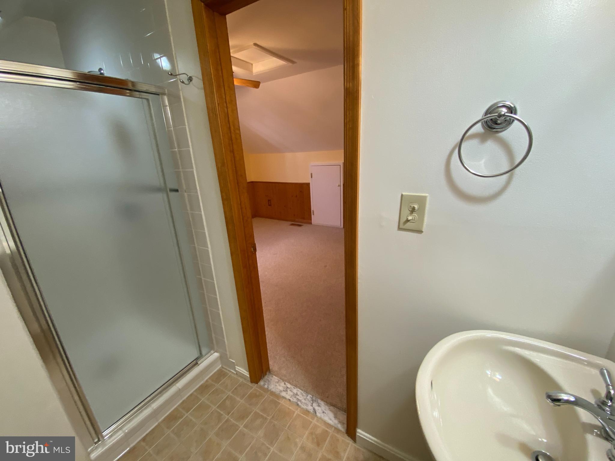 LAKE OF THE WOODS - Residential Lease