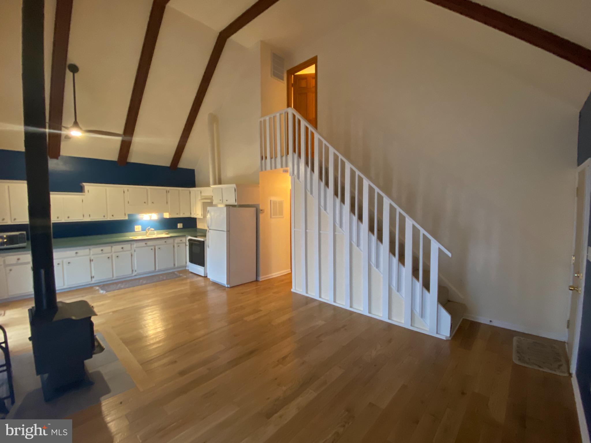 LAKE OF THE WOODS - Residential Lease