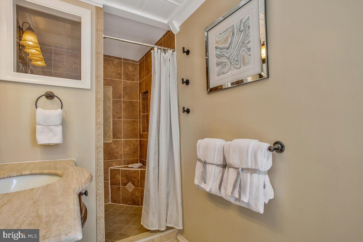 BUCKINGHAM - Residential