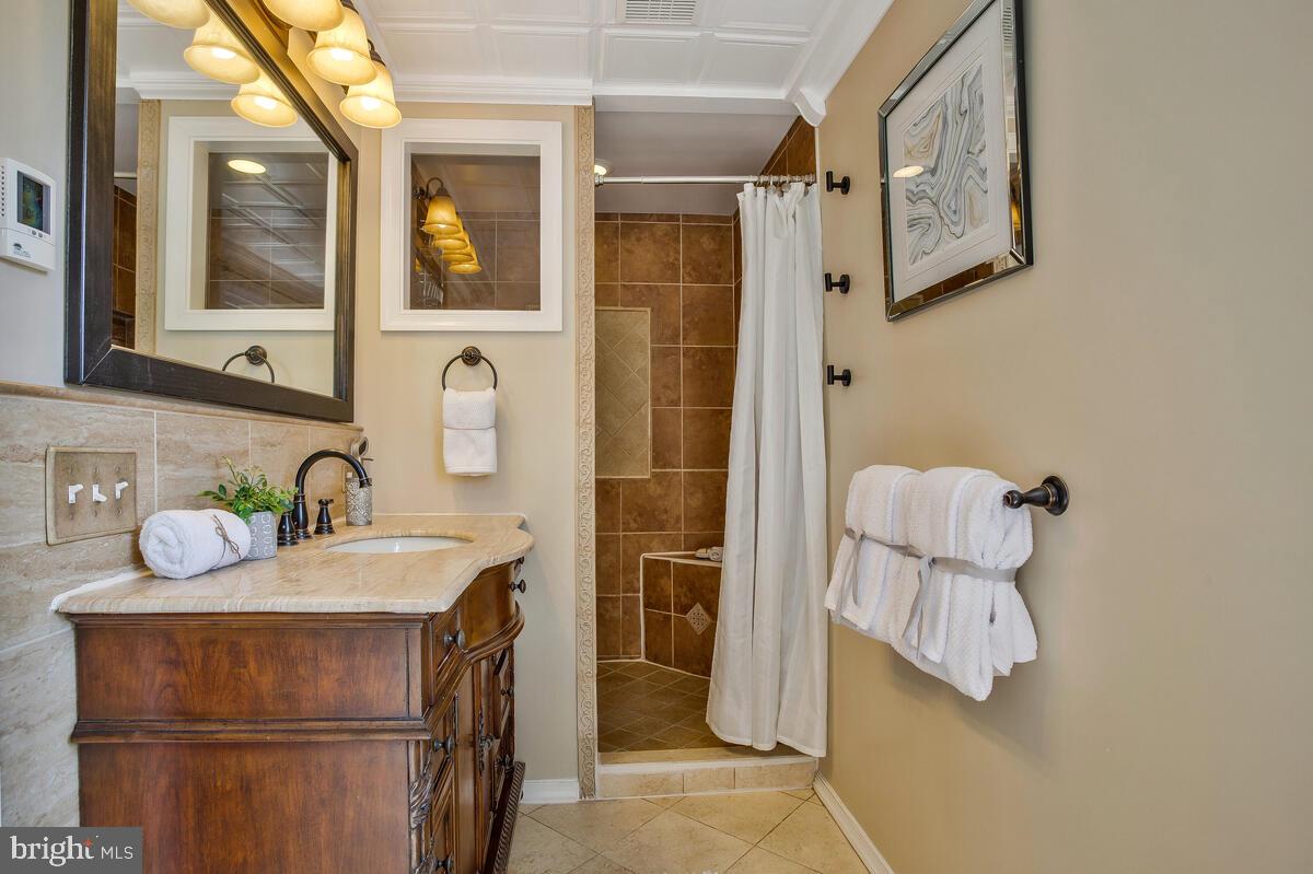 BUCKINGHAM - Residential