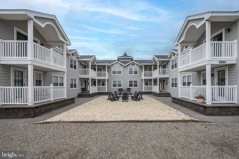 1610 S Bay Avenue Unit 3, Beach Haven, NJ MLS: NJOC2038036