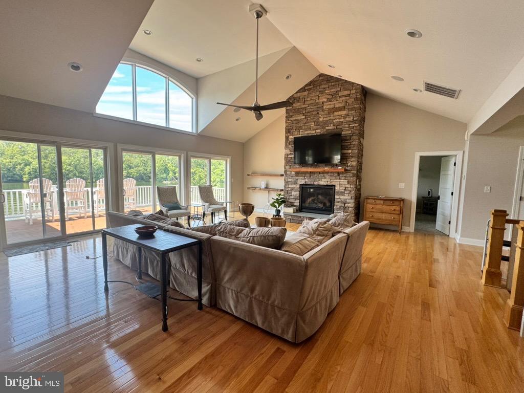 CUCKOOS NEST - Residential