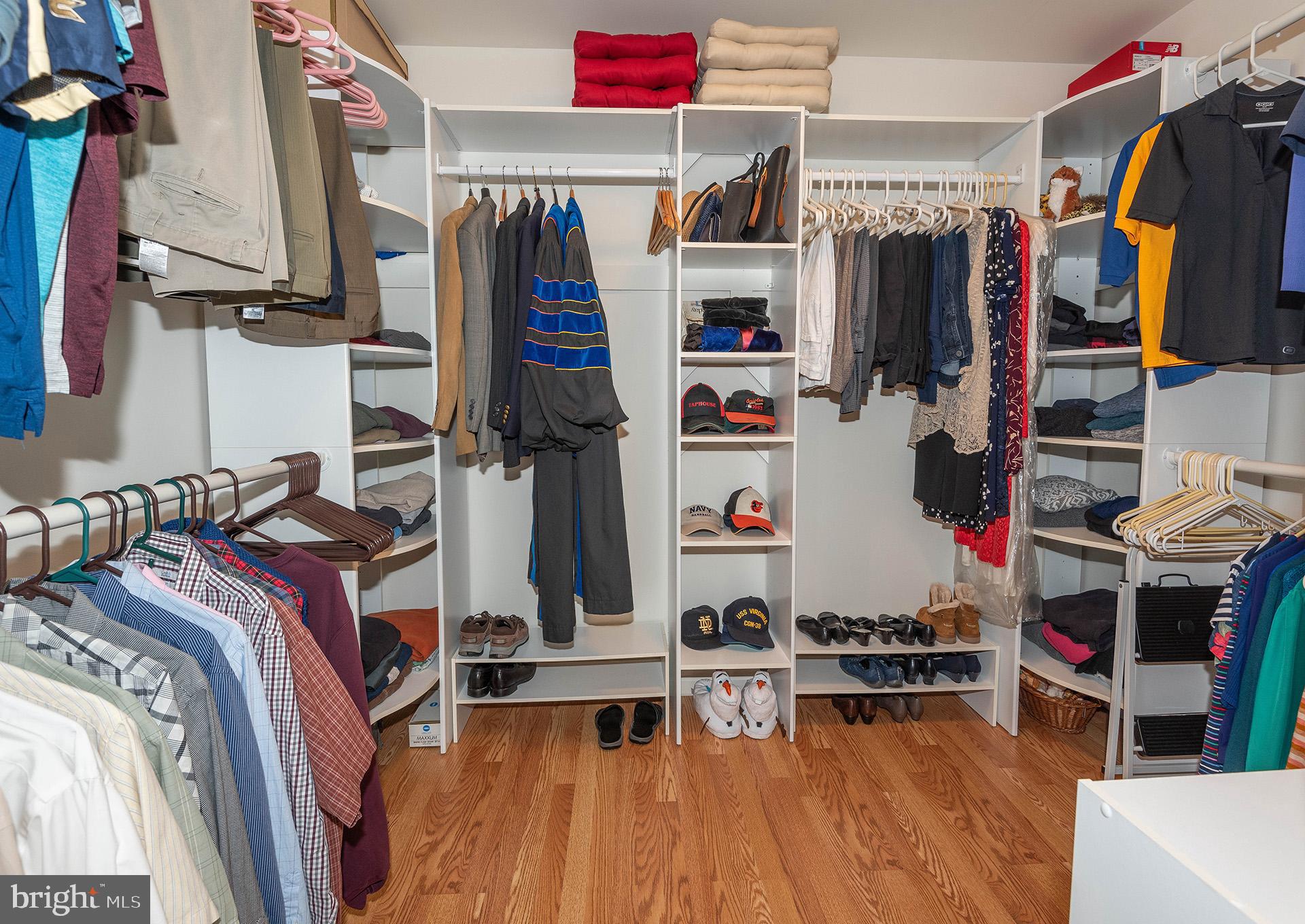 STURBRIDGE - Residential