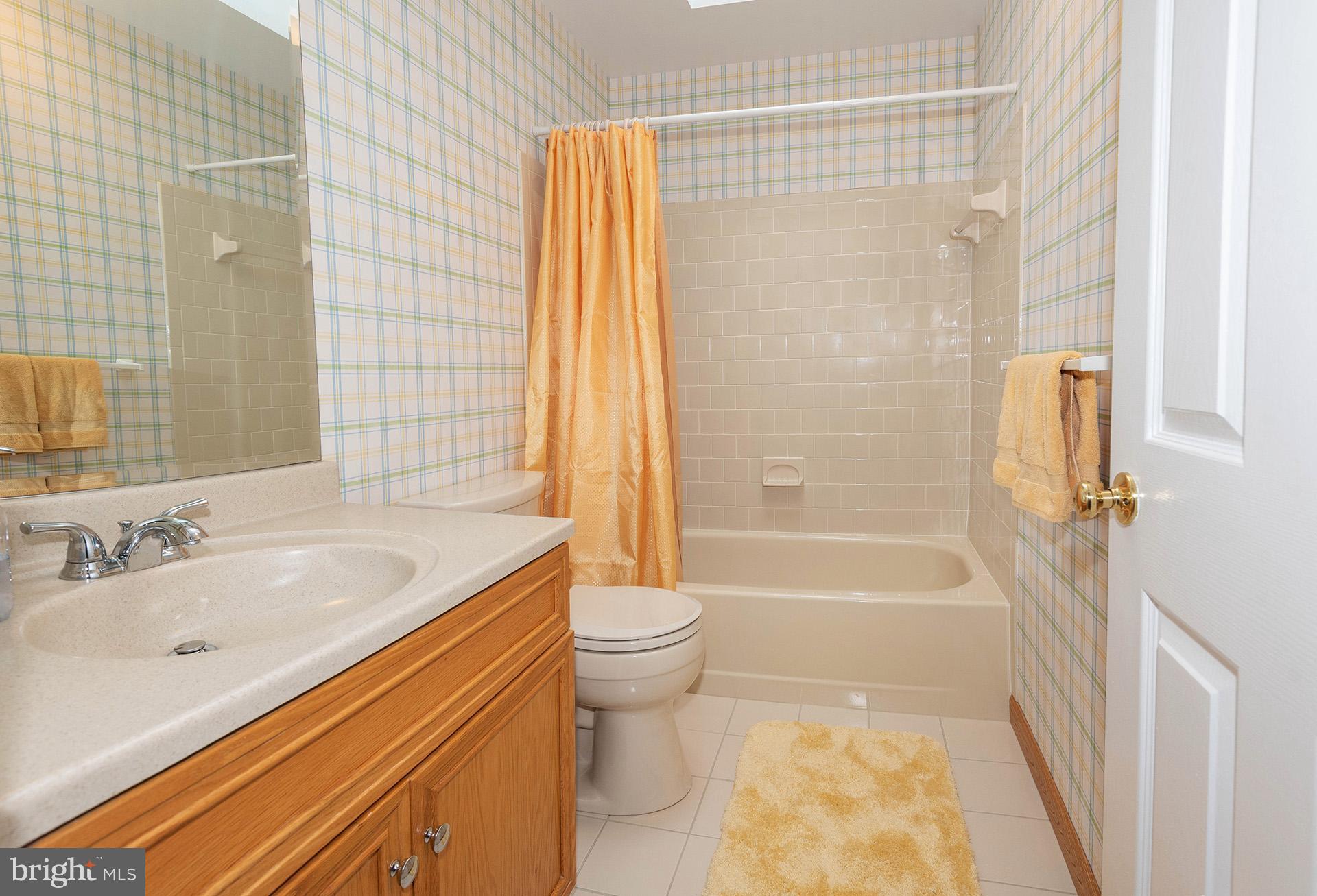 STURBRIDGE - Residential