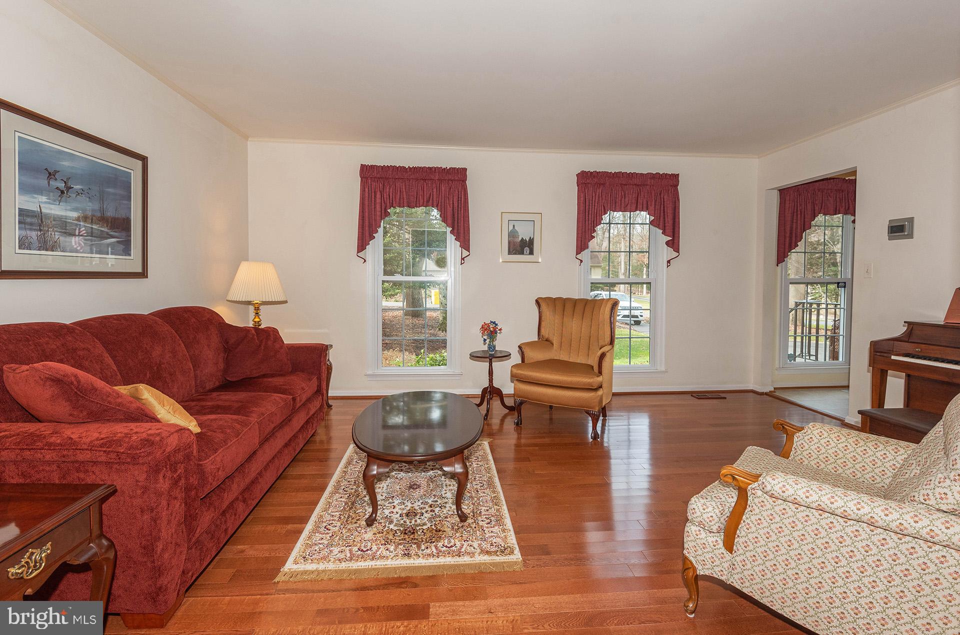 STURBRIDGE - Residential