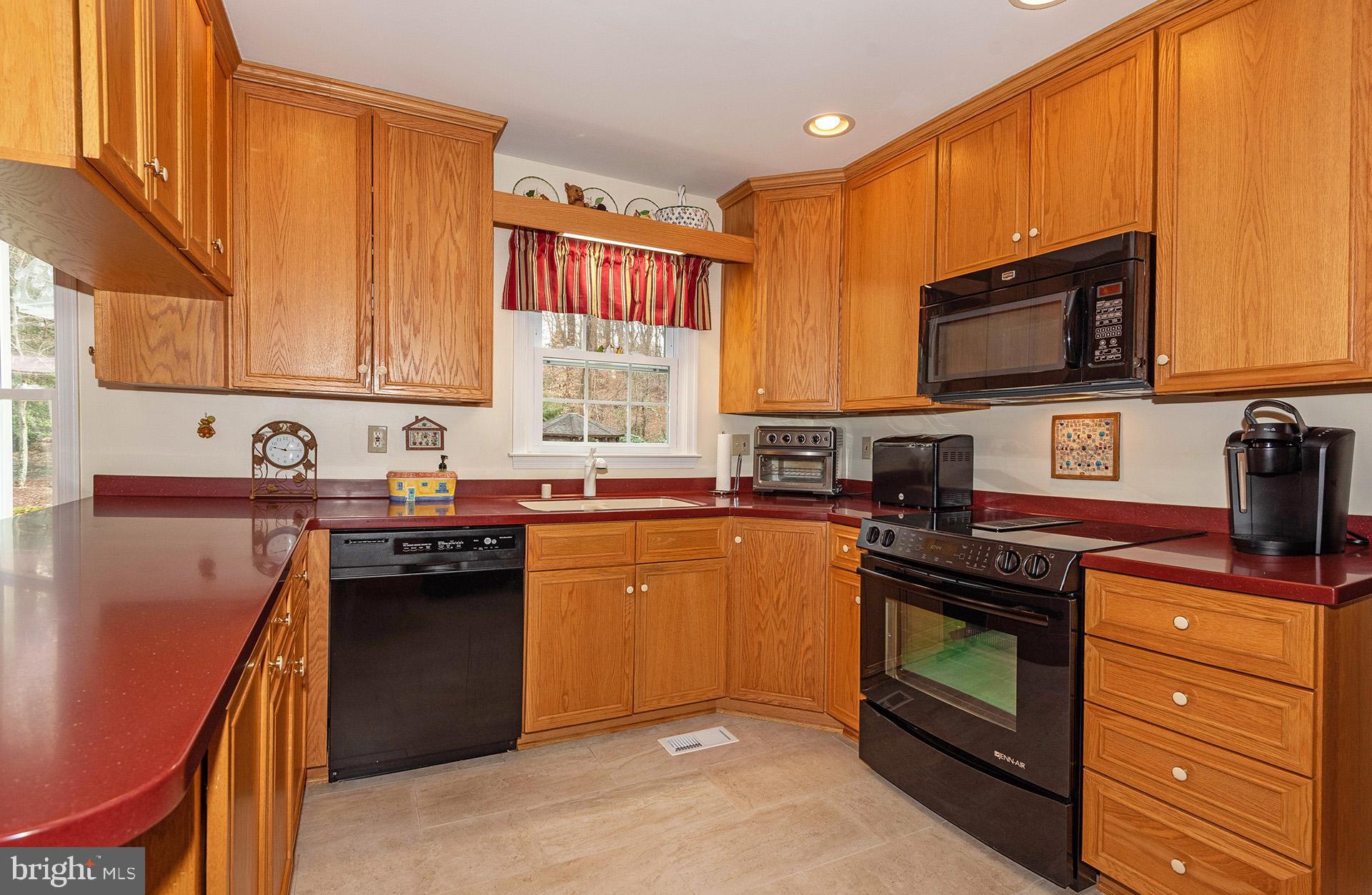 STURBRIDGE - Residential