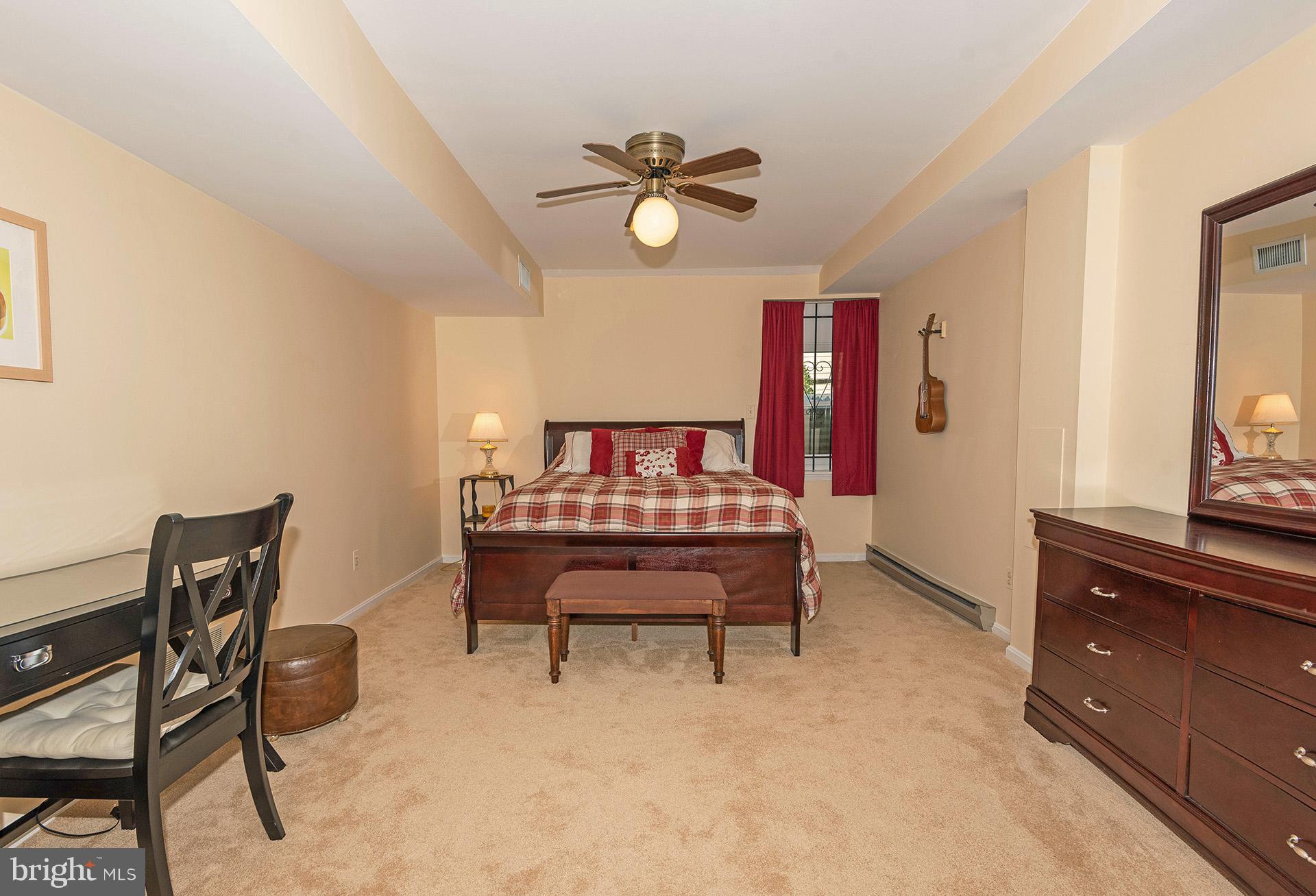 STURBRIDGE - Residential