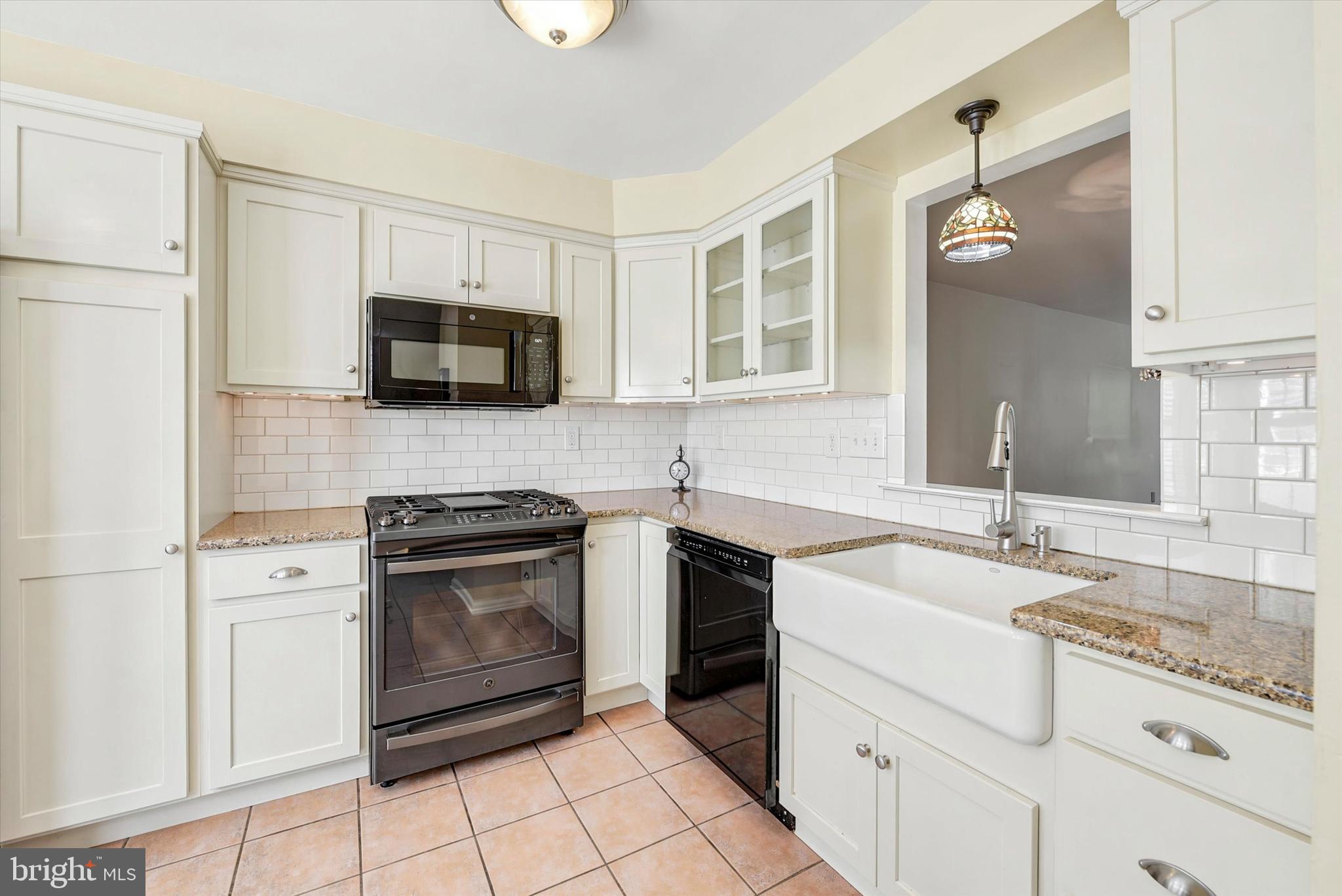 345 JENVILLE COURT 3