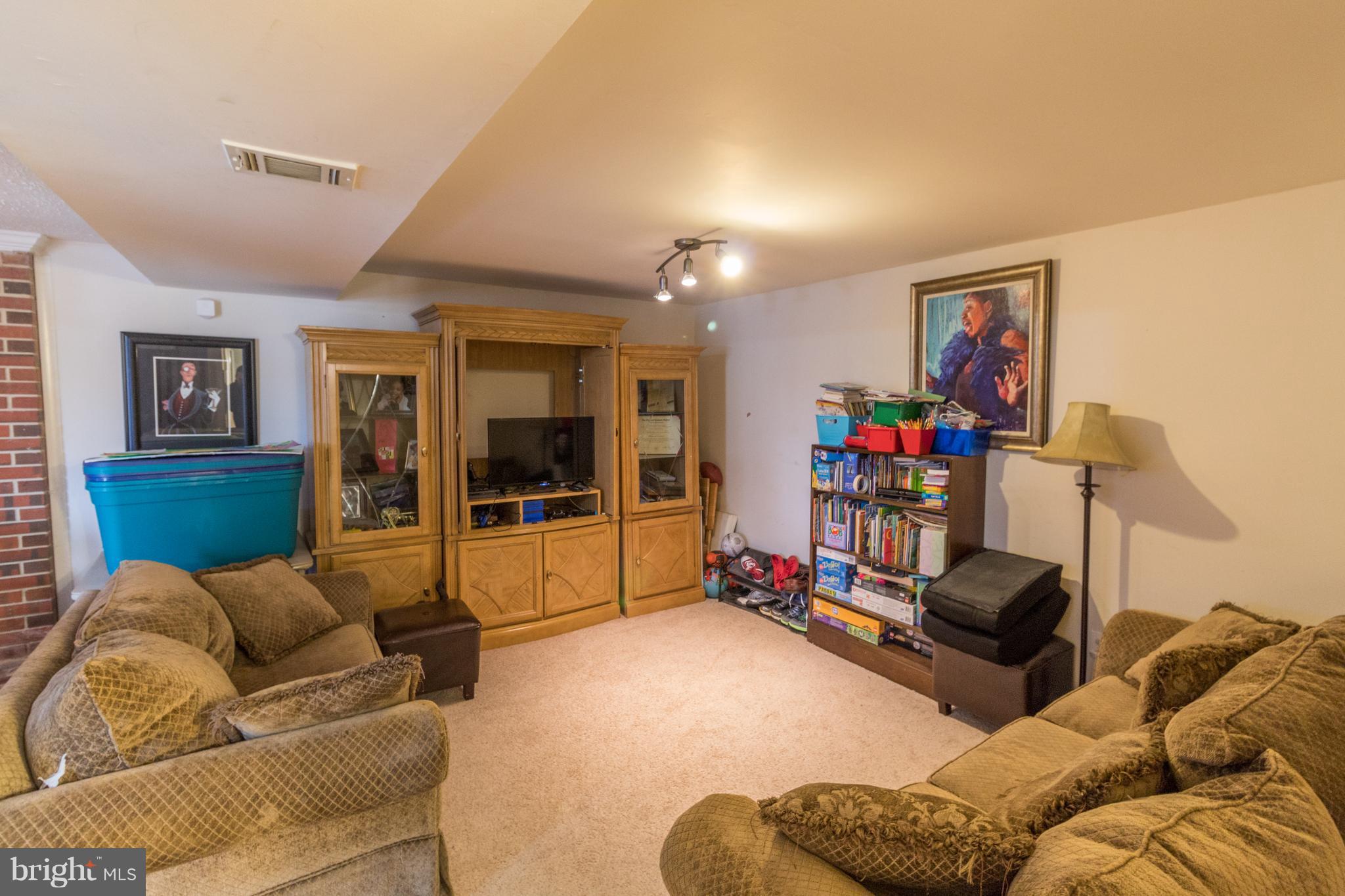 DALE CITY - Residential