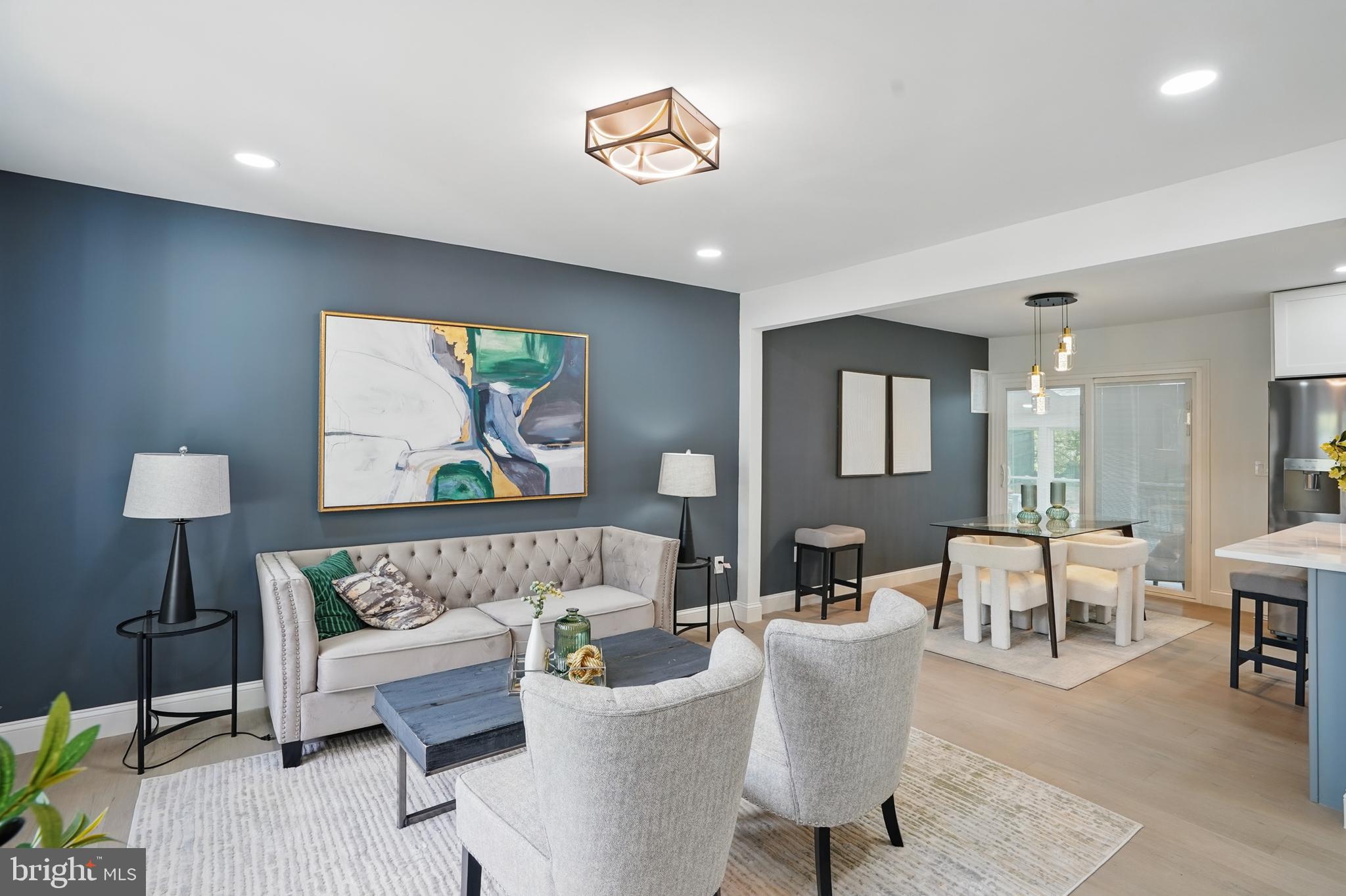 DALE CITY - Residential