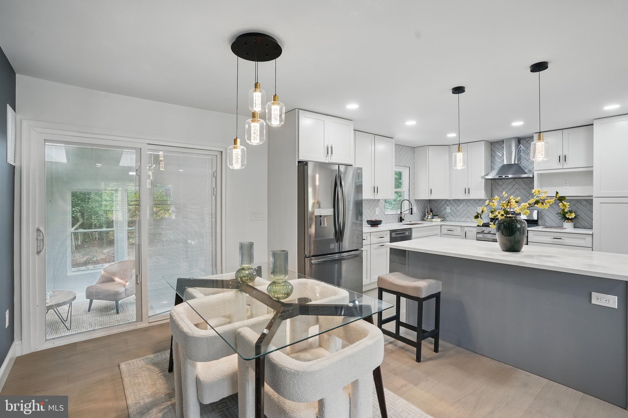 DALE CITY - Residential