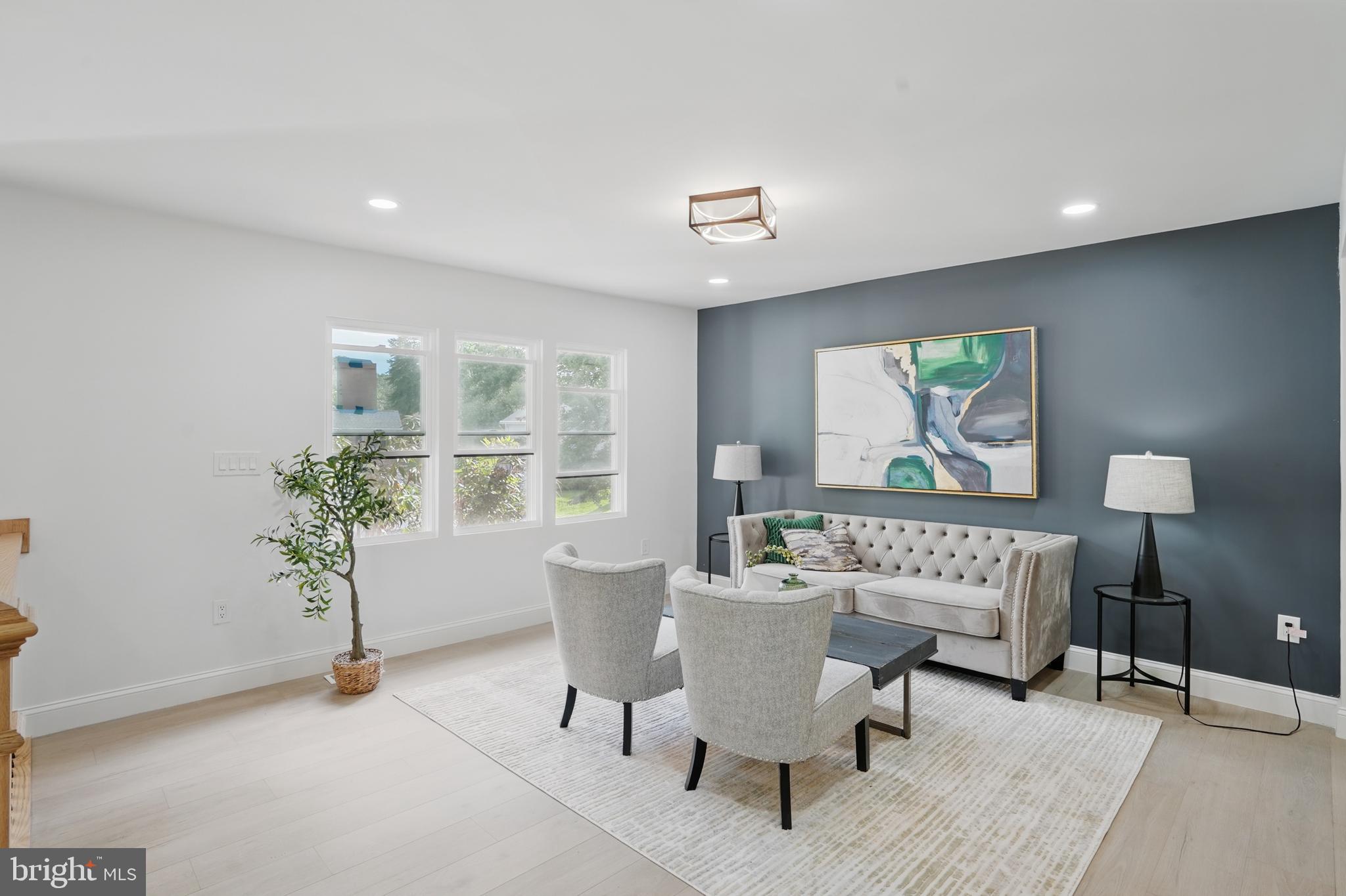 DALE CITY - Residential