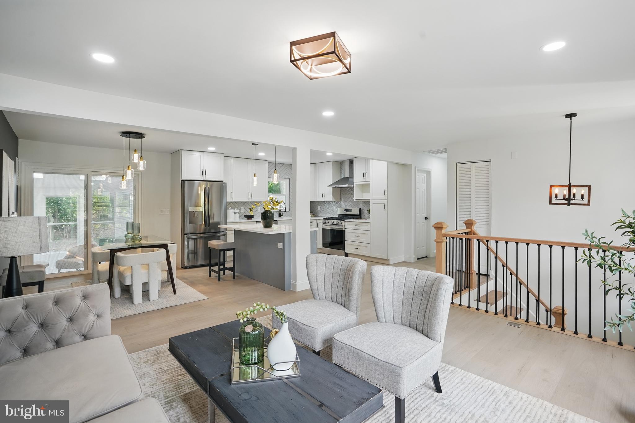 DALE CITY - Residential