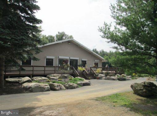 POCONO COUNTRY PLACE - Residential