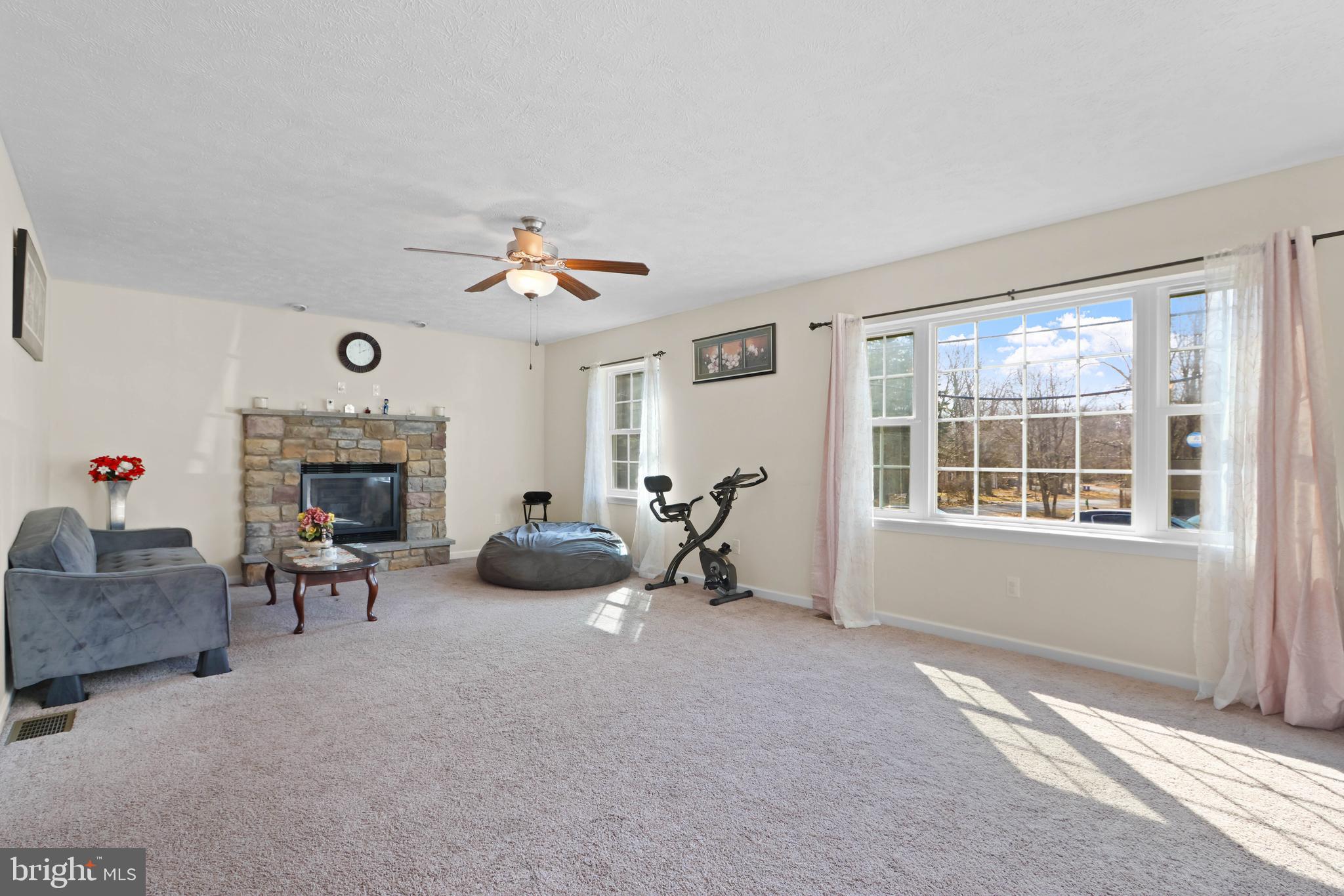 POCONO COUNTRY PLACE - Residential