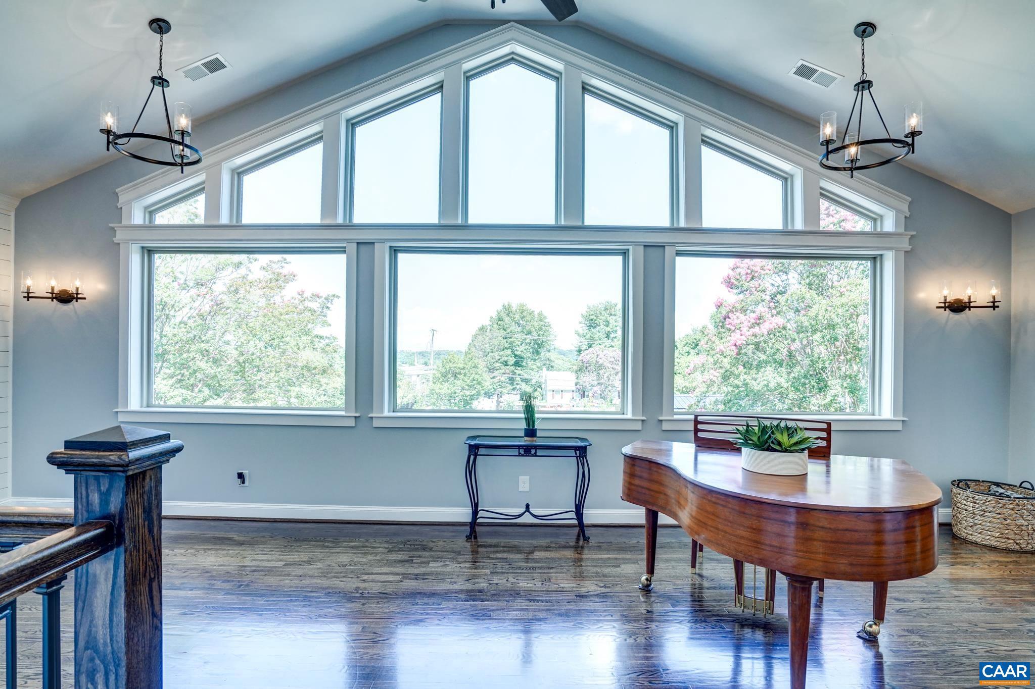 NORTHFIELDS - Residential