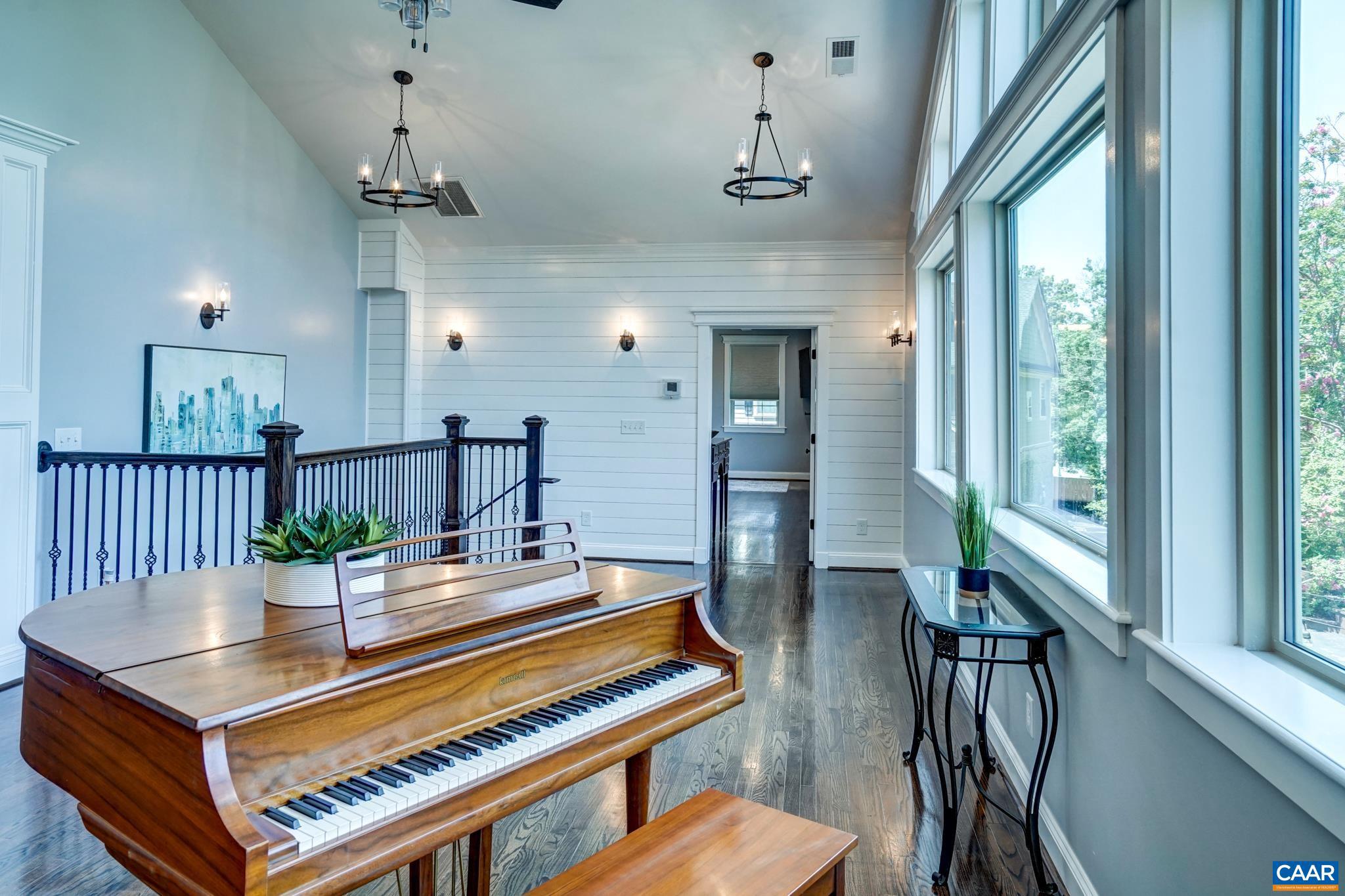 NORTHFIELDS - Residential