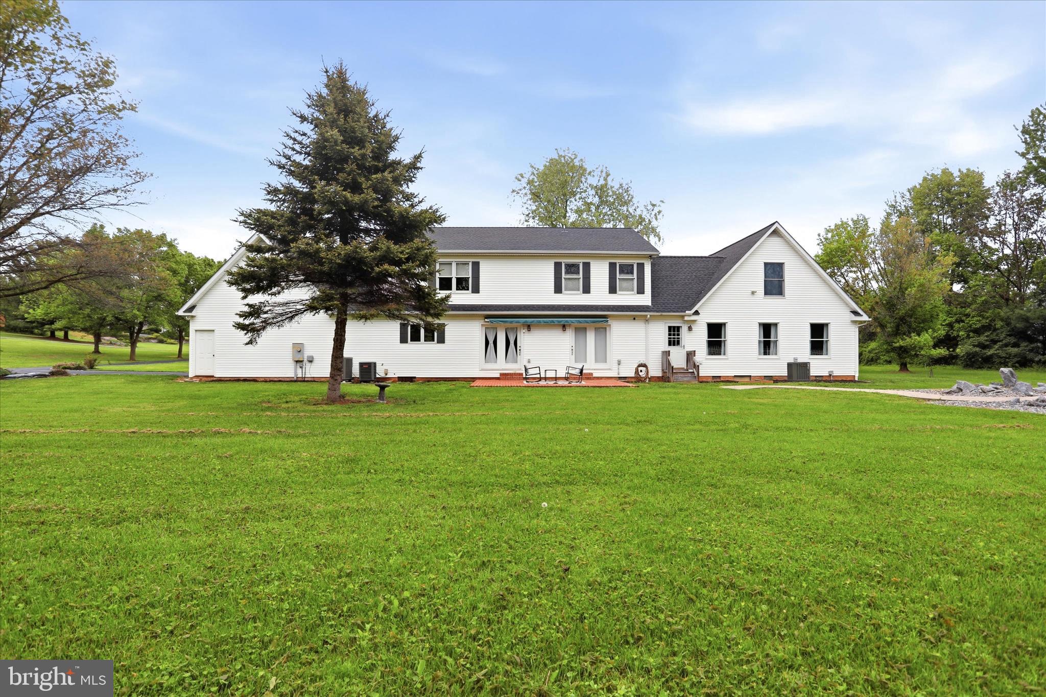 SHEPHERD WEST - Residential