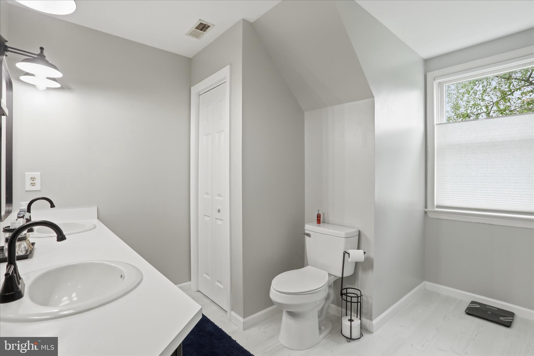 SHEPHERD WEST - Residential