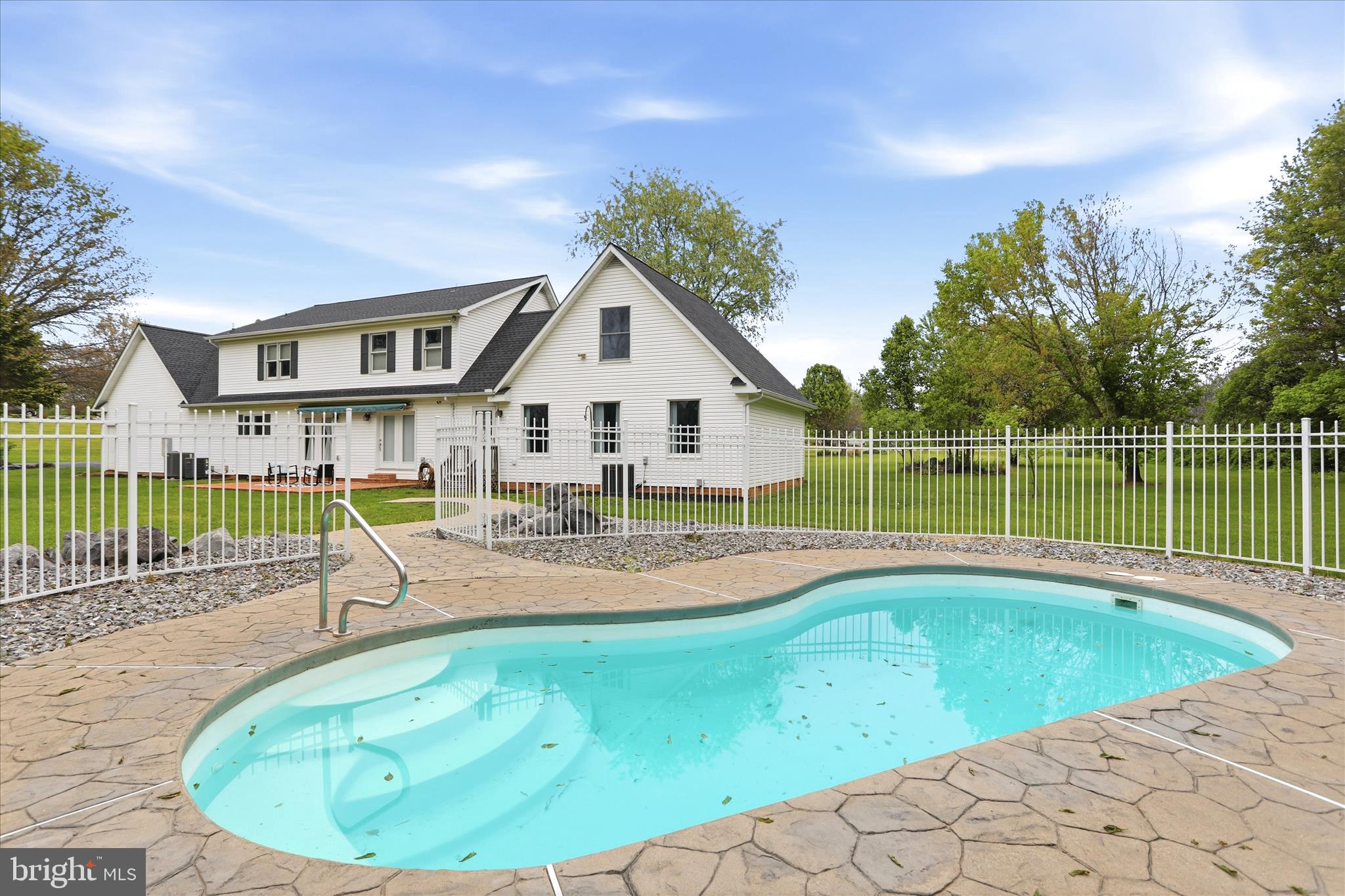 SHEPHERD WEST - Residential