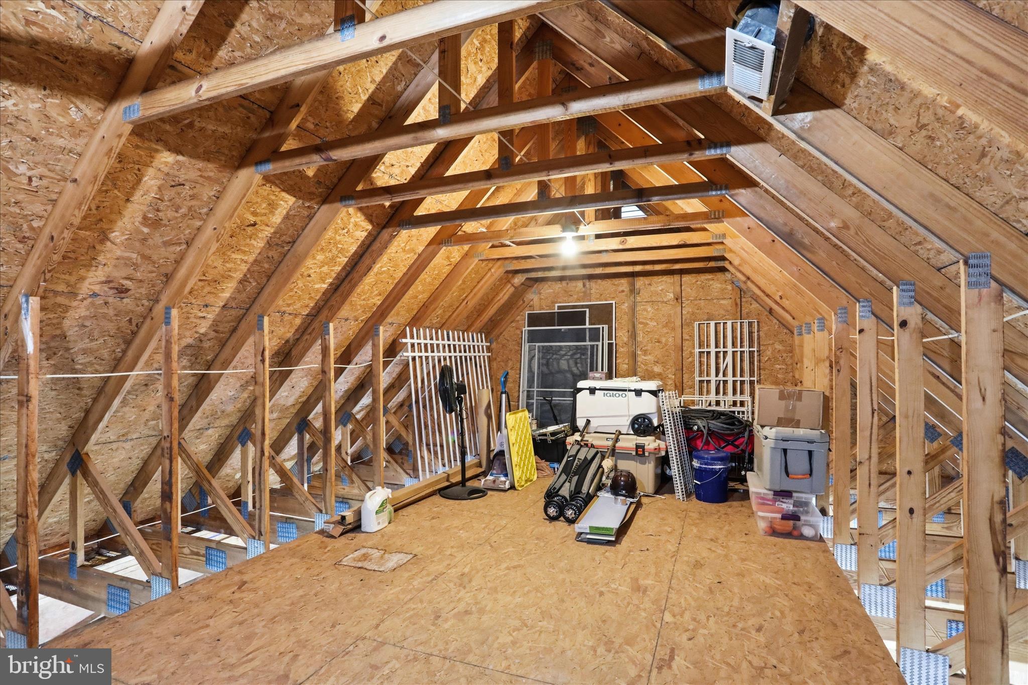 SHEPHERD WEST - Residential