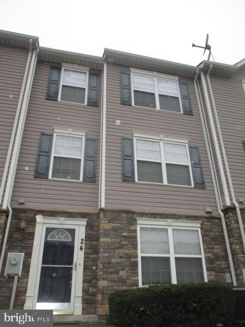 +++Inside 3 Level Townhome Condo+++3BR/2.5 Bath+++2 assigned parking spaces in Front allow for easy access to Unit+++Hardwood Floors on Living Area+++Stone Kitchen Counter Top+++2nd Level with 2 Nicely Sized BR's with FULL BATH and Utility Room+++3rd level includes the Primary Bedroom with Full Bath+++Access to Attic from Primary BR+++Call Your Fiduciary Realtor for a Scheduled Showing of This Unit+++Just Blocks away from Shopping and Dining+++A Few Simple Improvements will bring this unit to its FULL POTENTIAL+++AS-IS Sale+++