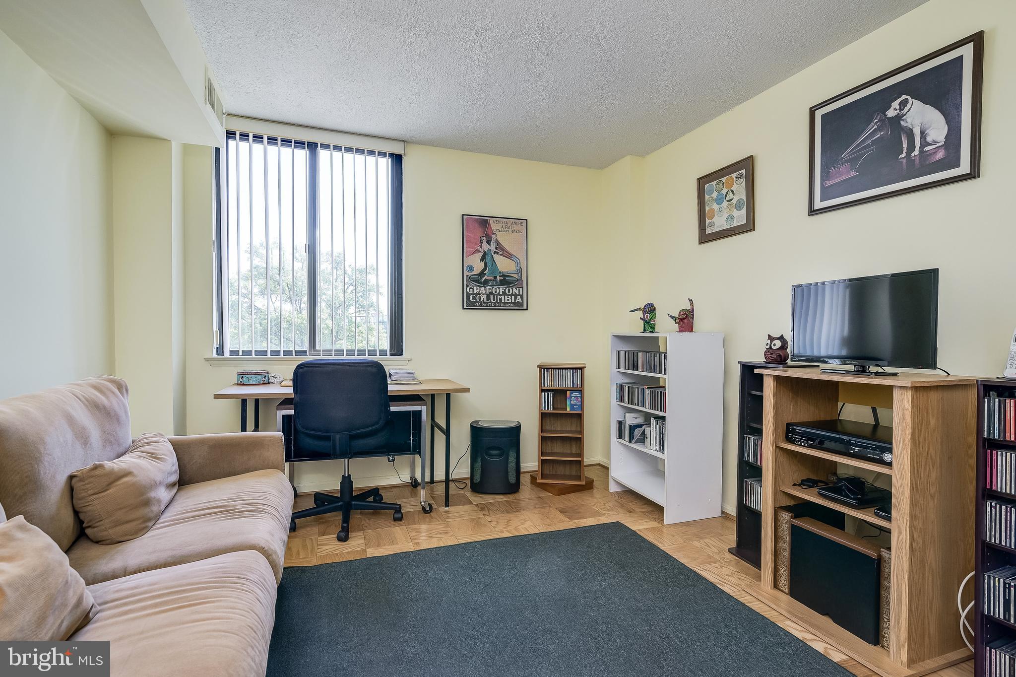 AMERICANA CENTRE - Residential