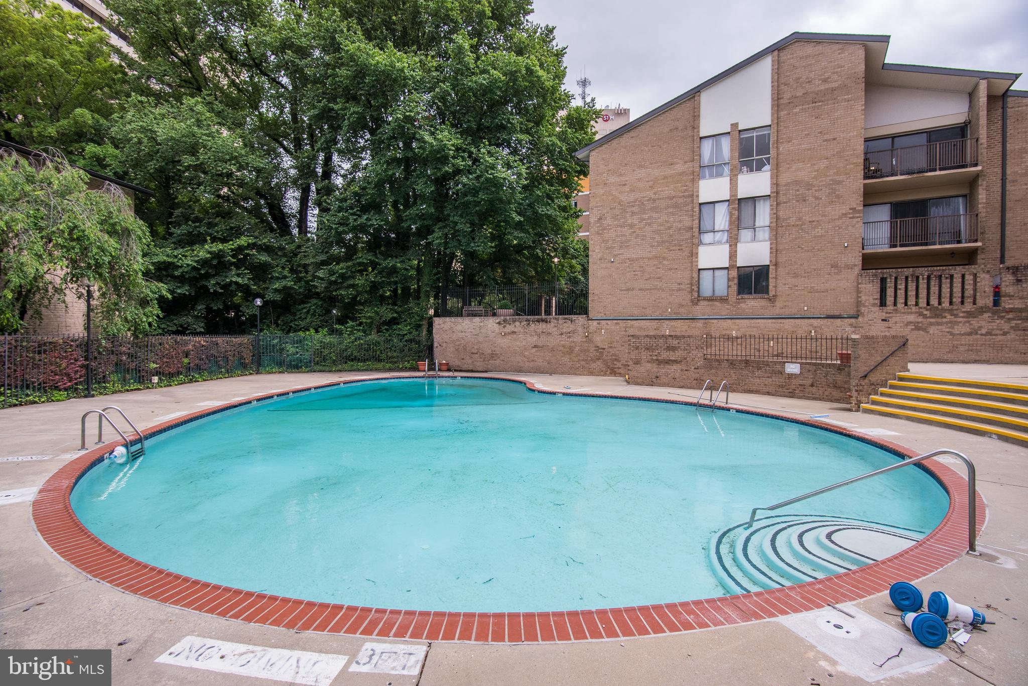 AMERICANA CENTRE - Residential