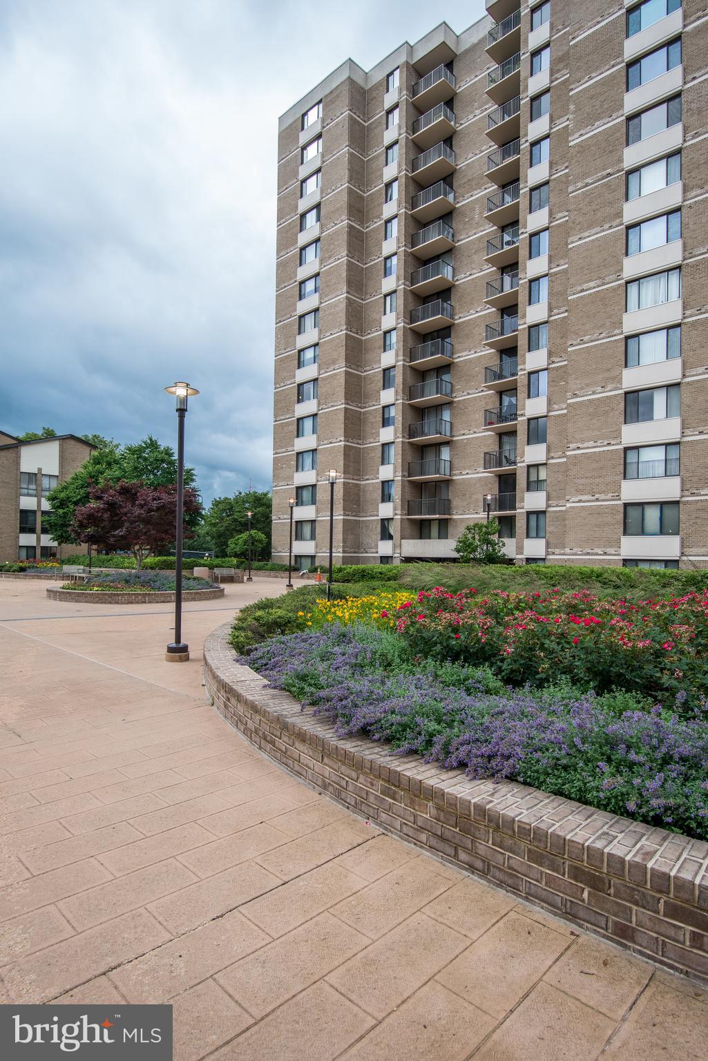 AMERICANA CENTRE - Residential